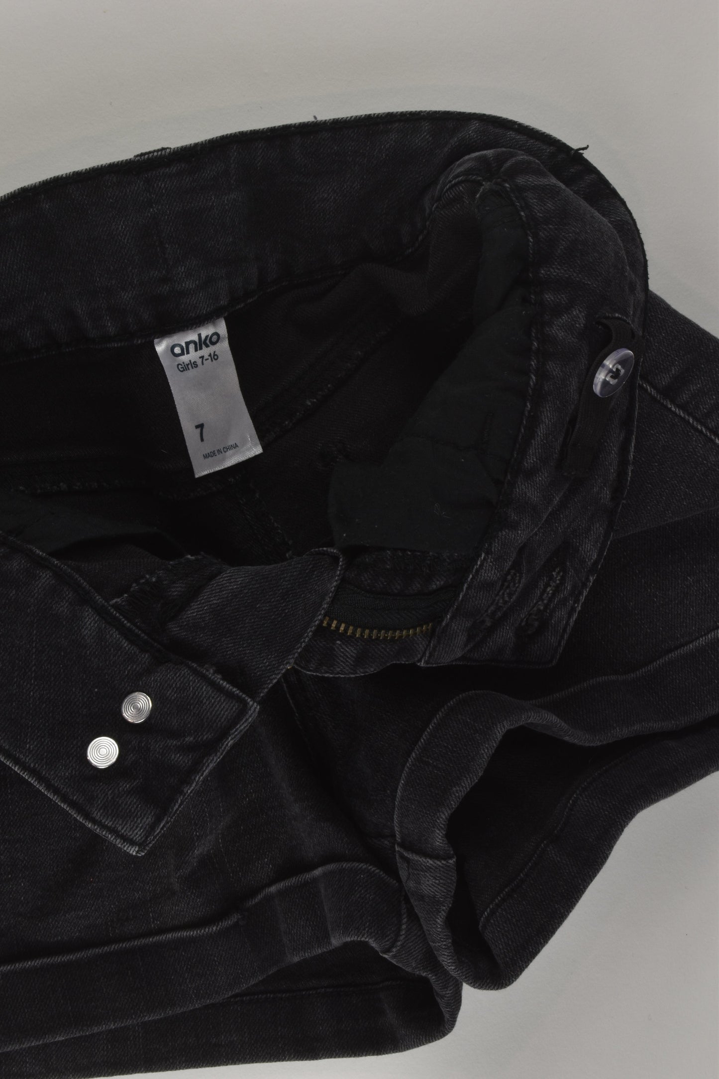 Anko Size 7 Stretchy Denim Shorts