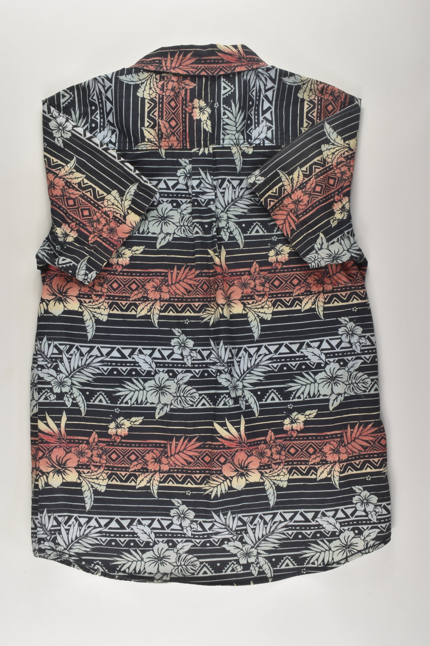 Bauhaus Size 12 Button-up Shirt