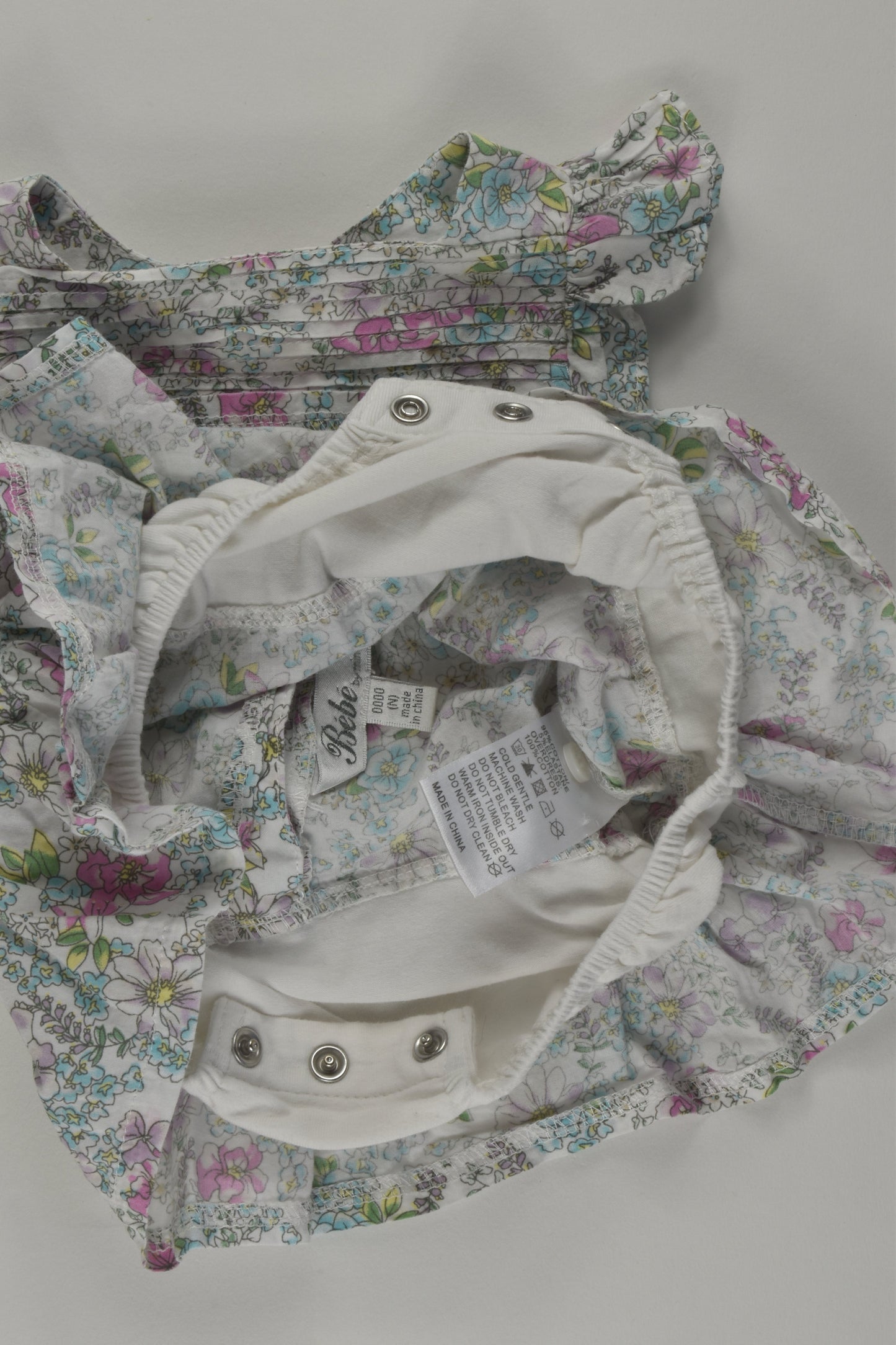 Bébé by Minihaha Size 0000 Floral Outfit