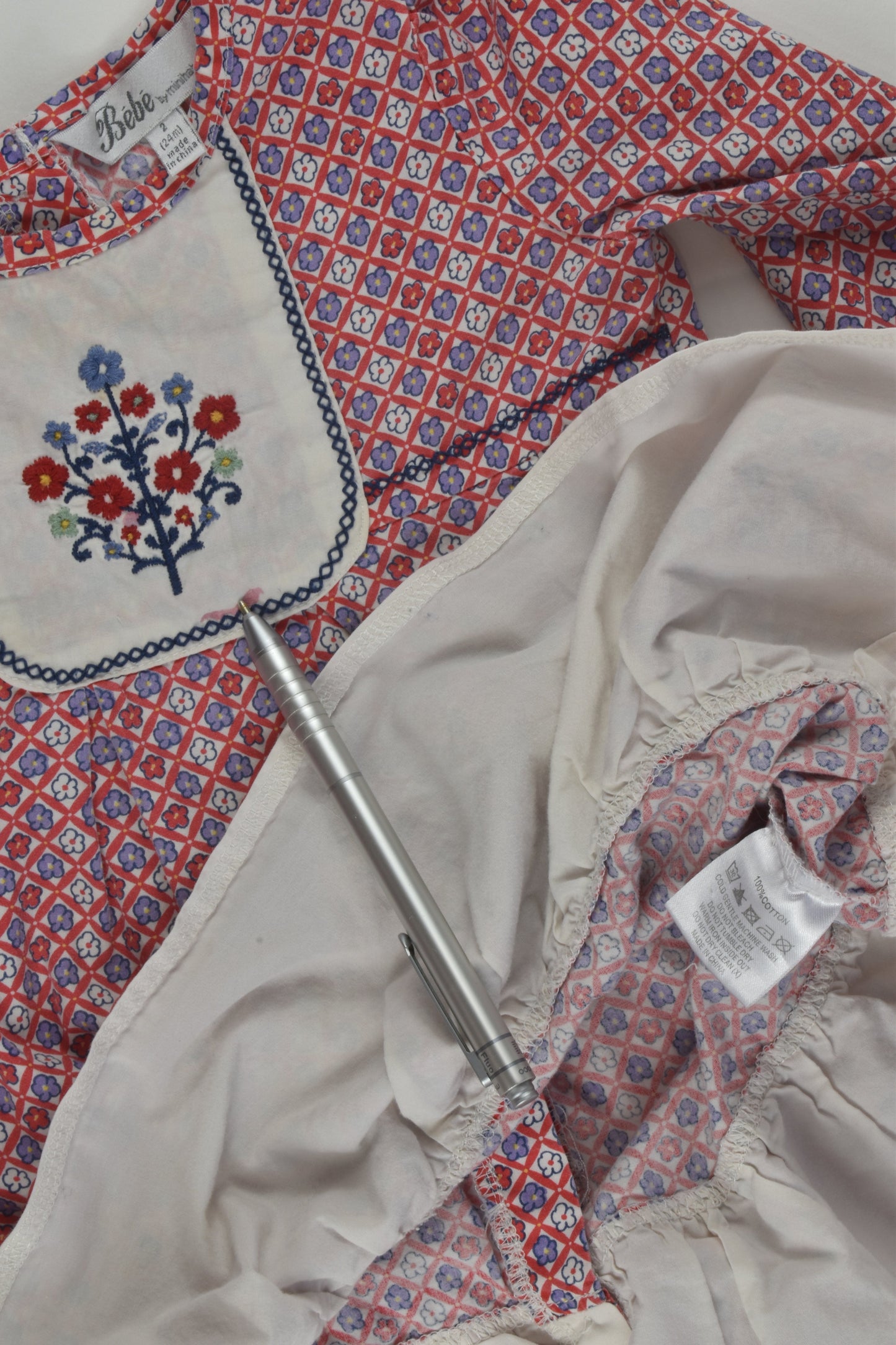 Bébé by Minihaha Size 2 Embroidery Dress
