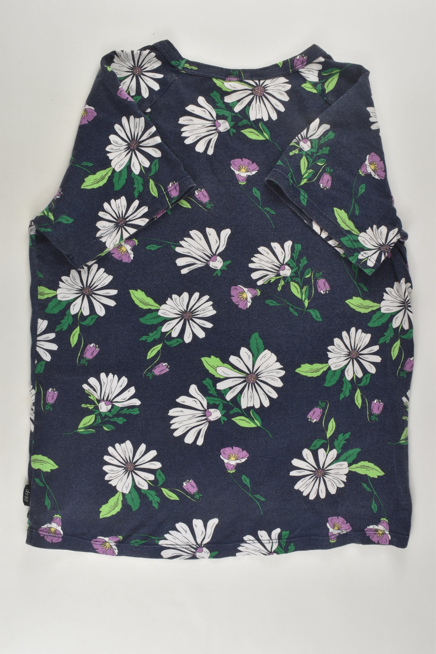 Bonds Size 10 Floral T-shirt