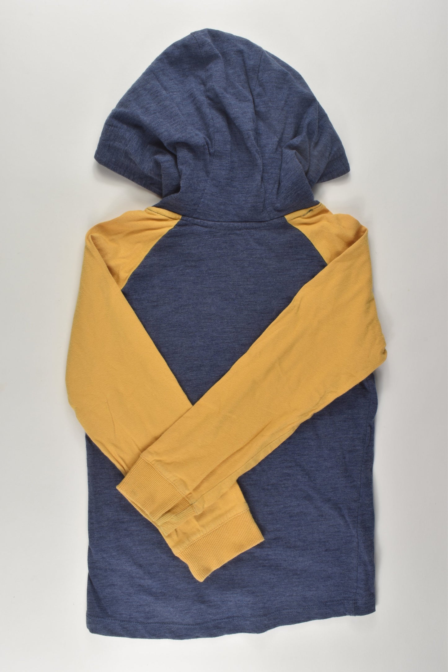 Brand Unknown Size 5-6 Bear Top with Hood