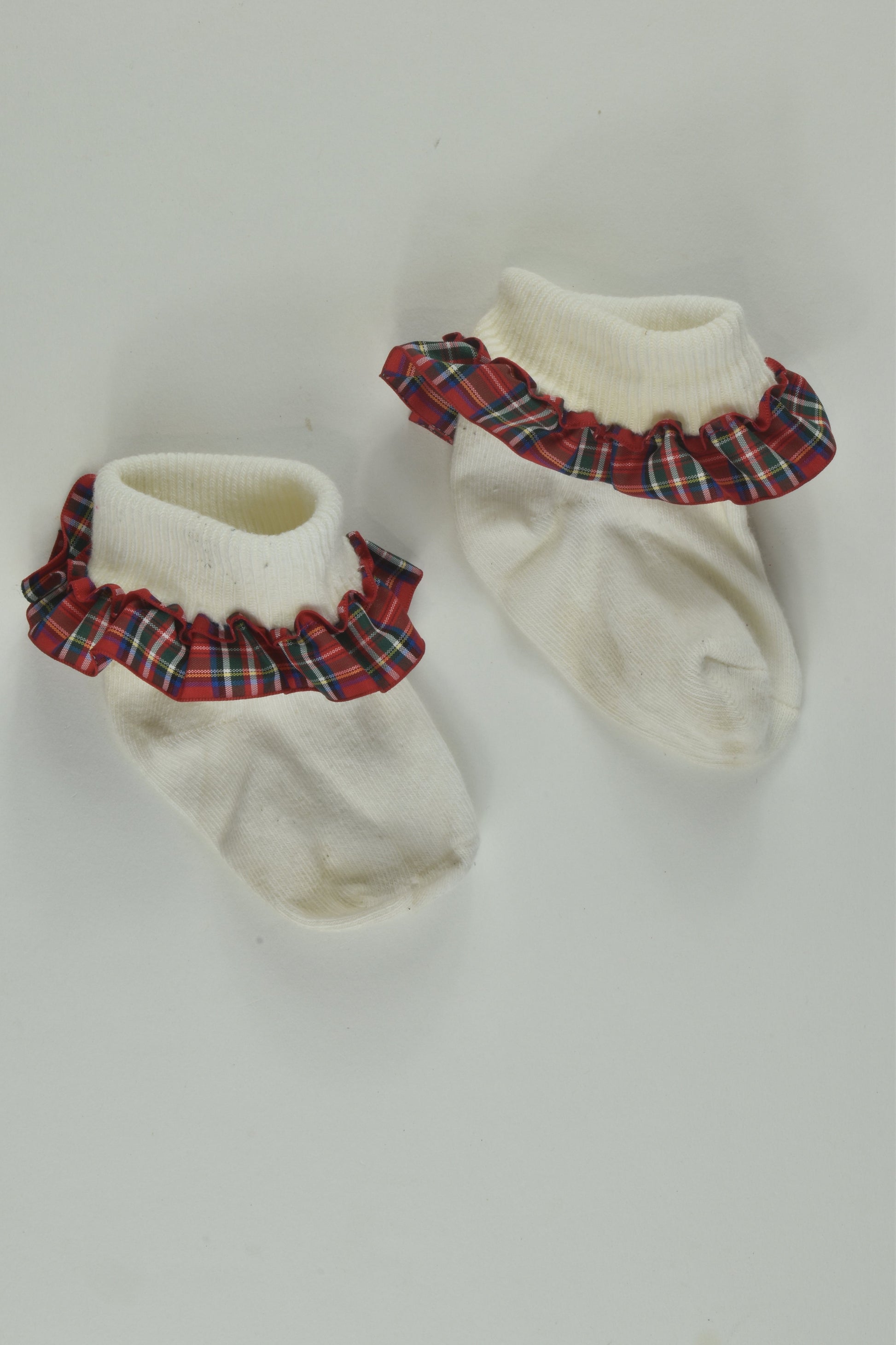 Brand Unknown Size approx 6-12 months Socks