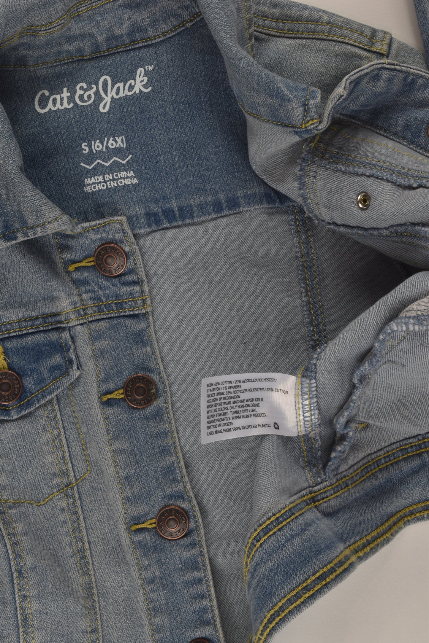 Cat & Jack Size 6 Denim Jacket