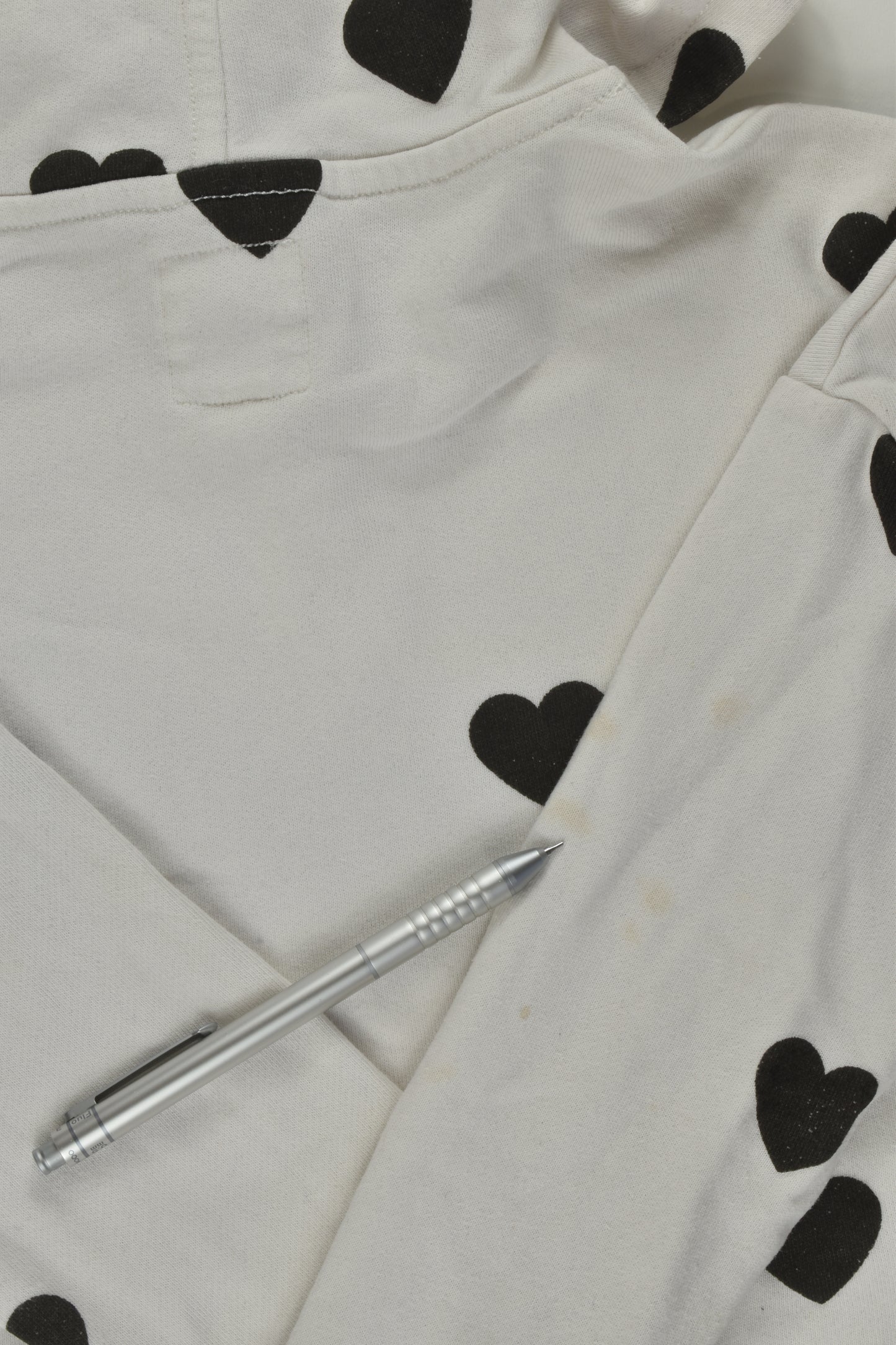 Country Road Size 7 Love Heart Jumprt