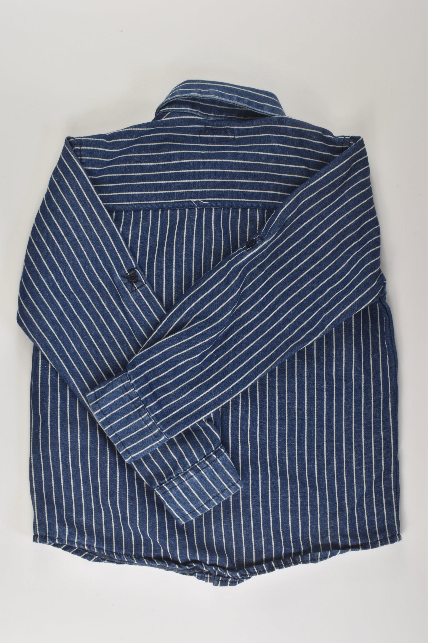 DKNY Size 6 Denim Shirt