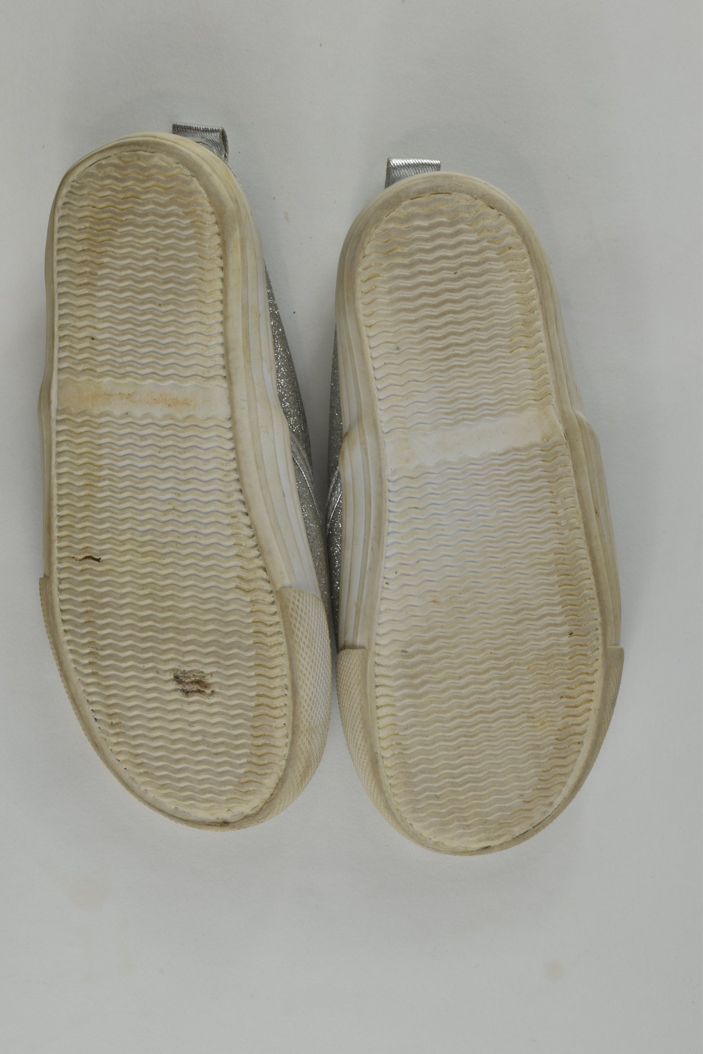 H&M Size EUR 30 US 2 Embroidery Shoes