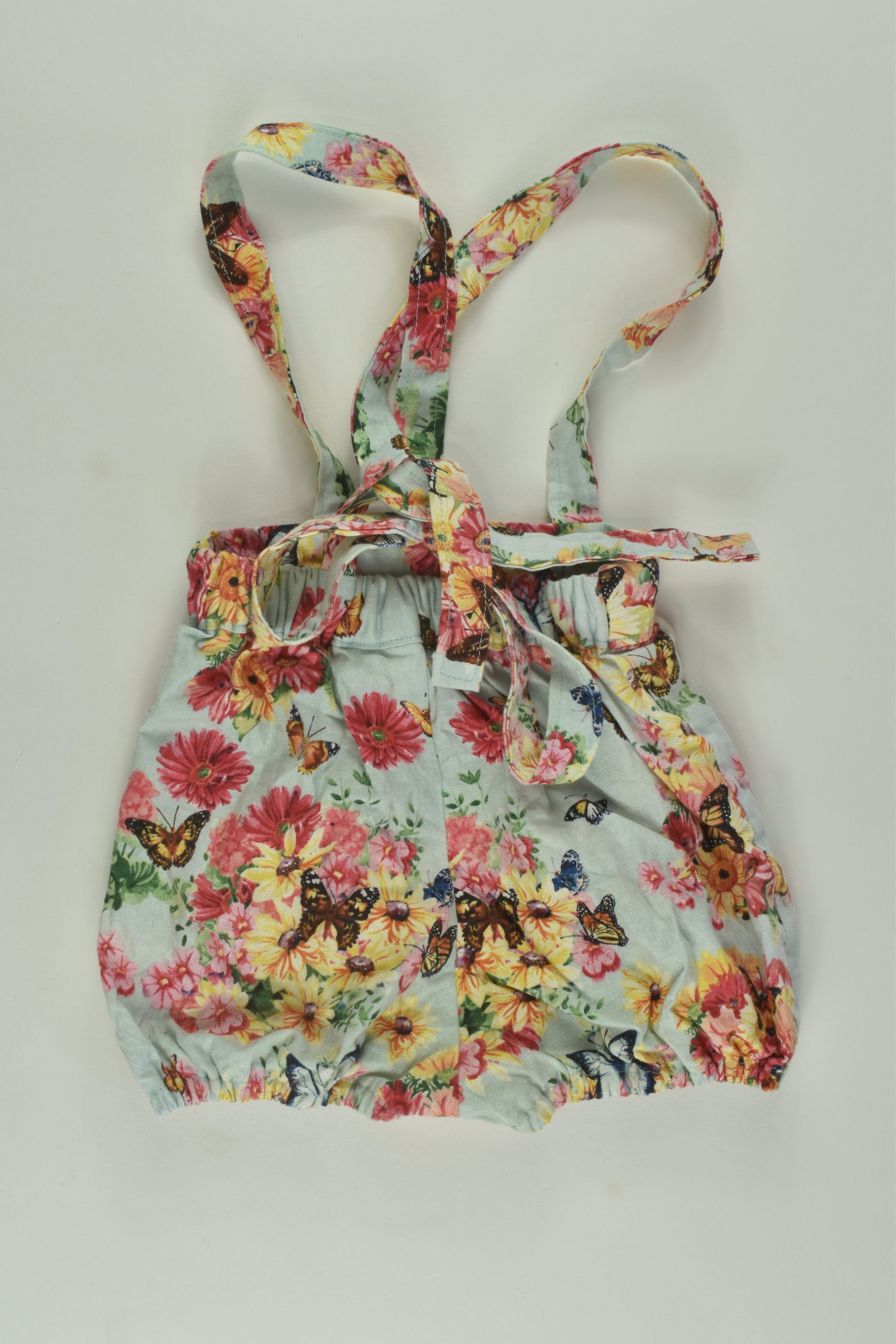 Happily Ever Harper Size 0 Floral Suspender Shorts