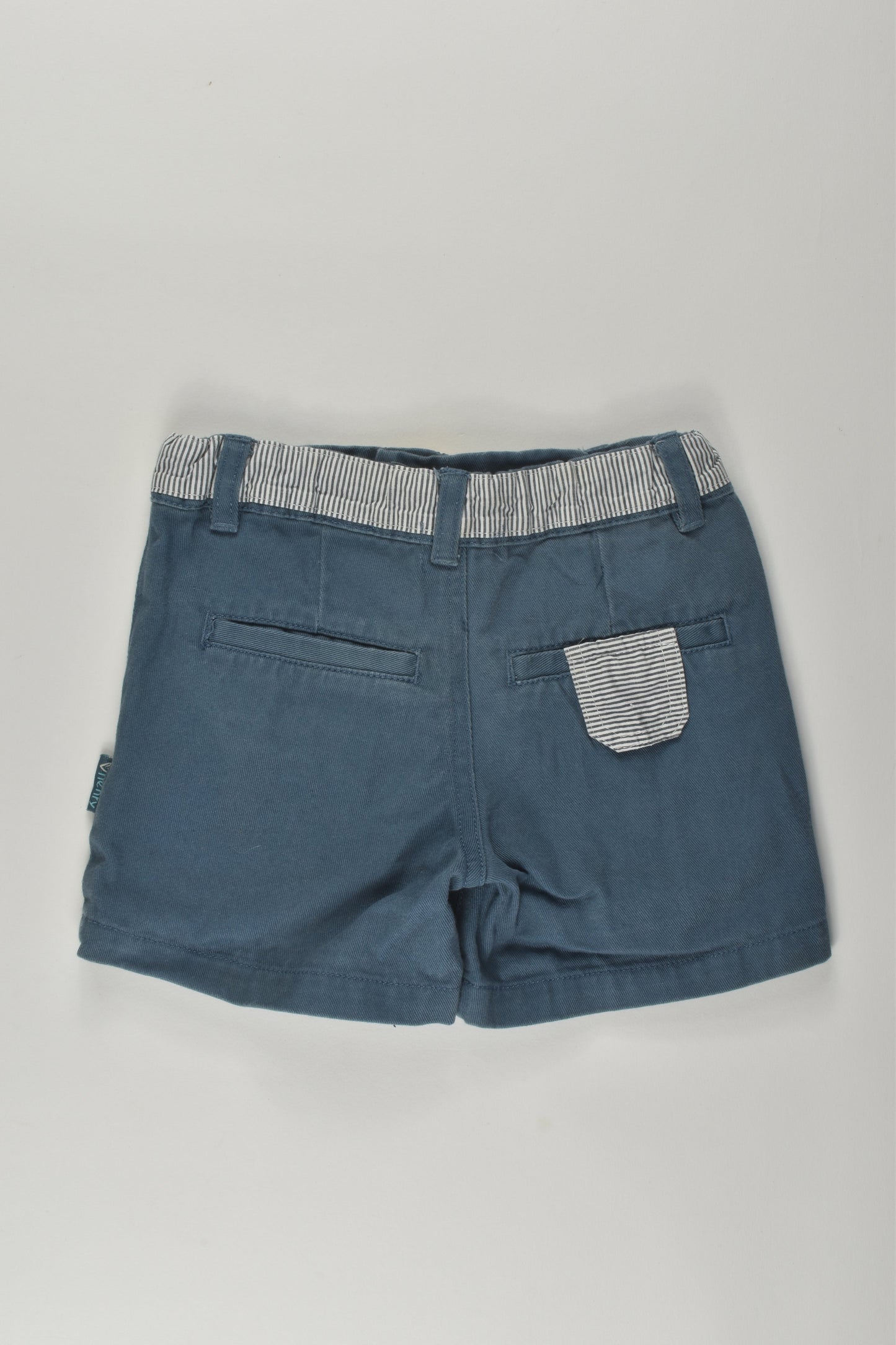 Love Henry Size 2 Shorts