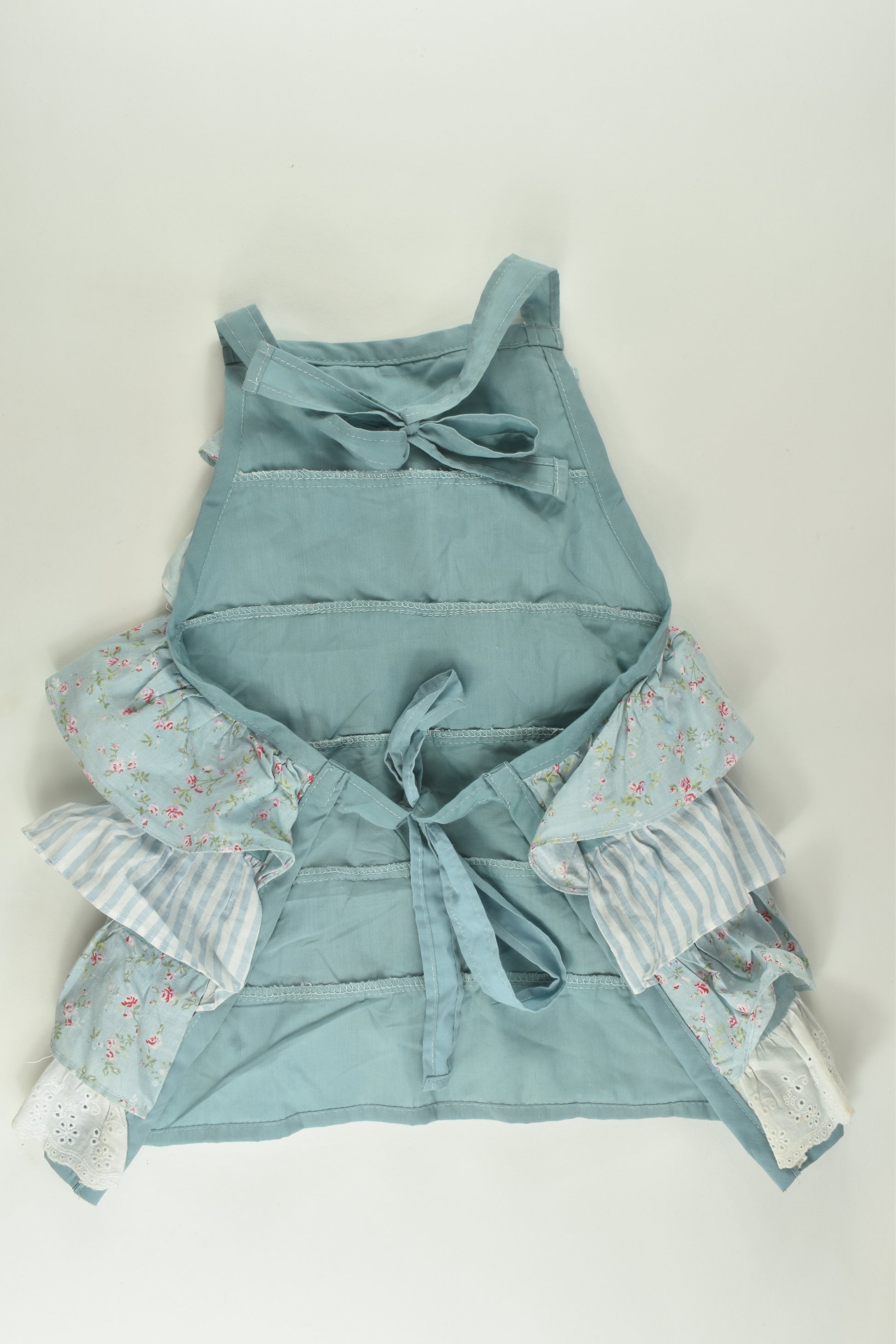 Miss Rose Sister Violet Size approx 4-8 Apron