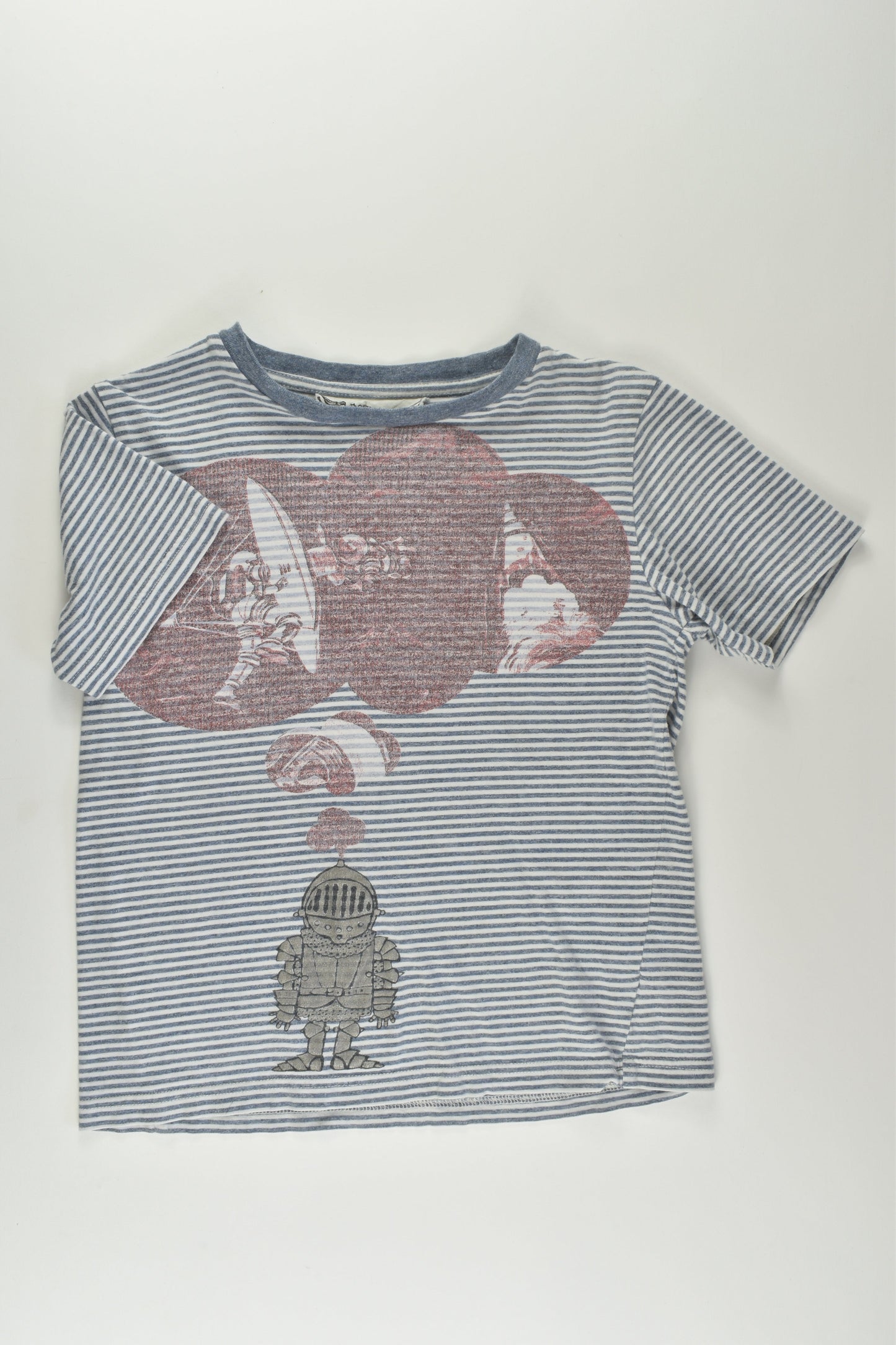 Paperwings Size 7 Knight T-shirt