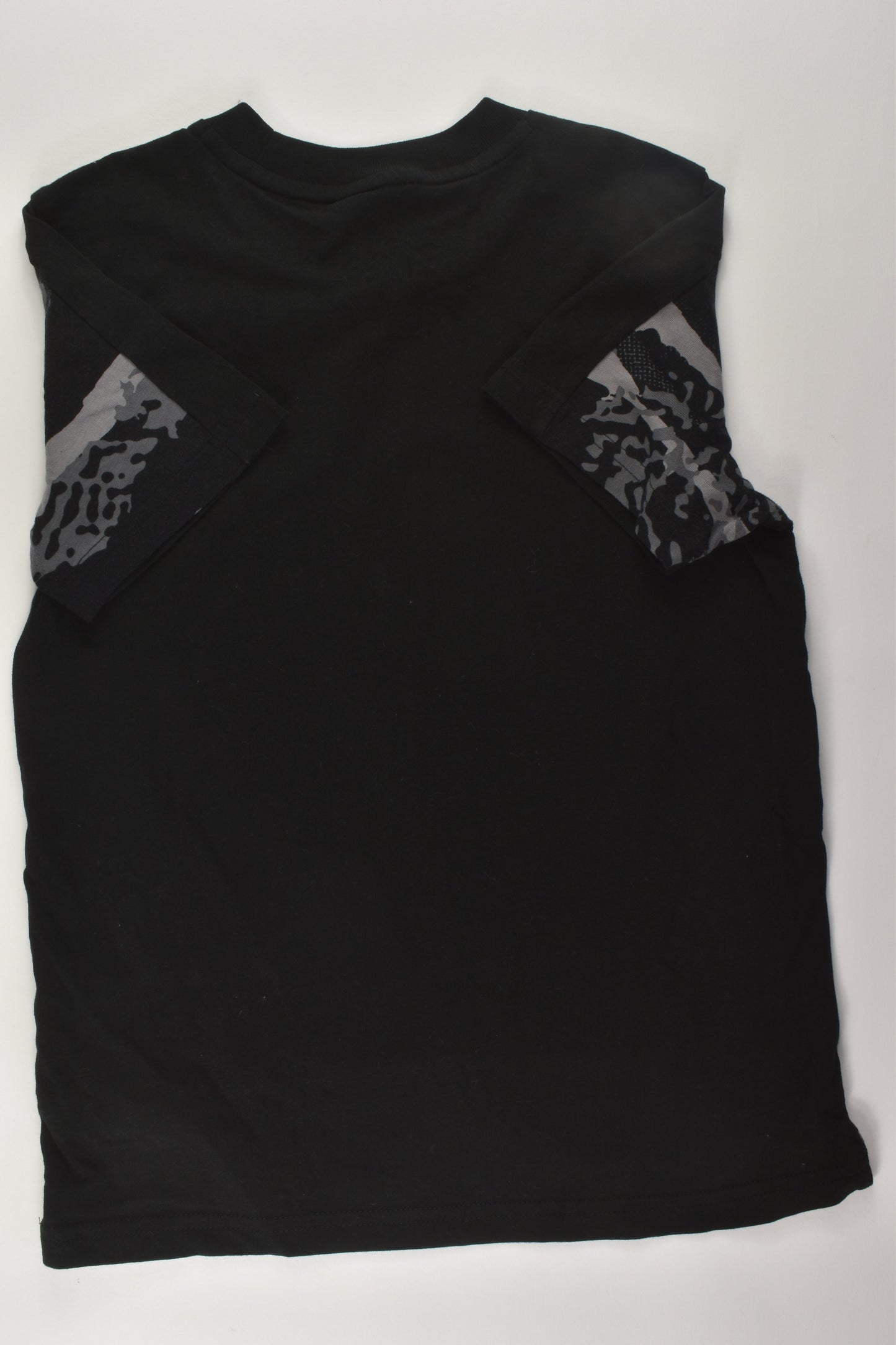 Puma Size 9-10 T-shirt