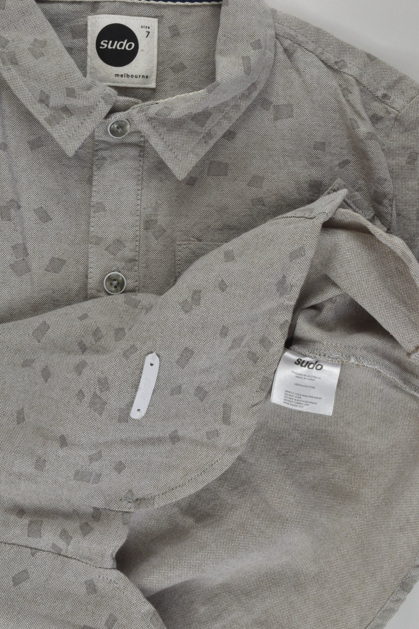 Sudo Size 7 Button-up Shirt