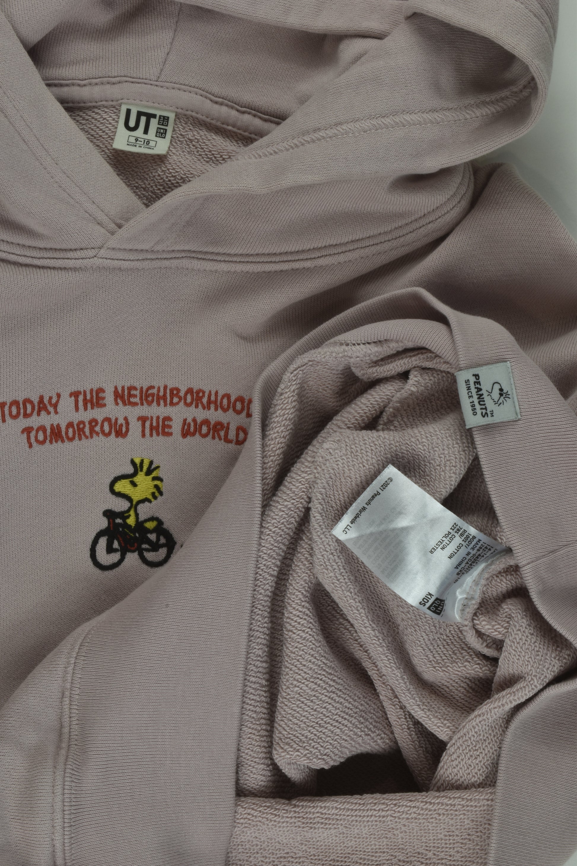 Uniqlo Size 9-10 Peanuts Hooded Jumper
