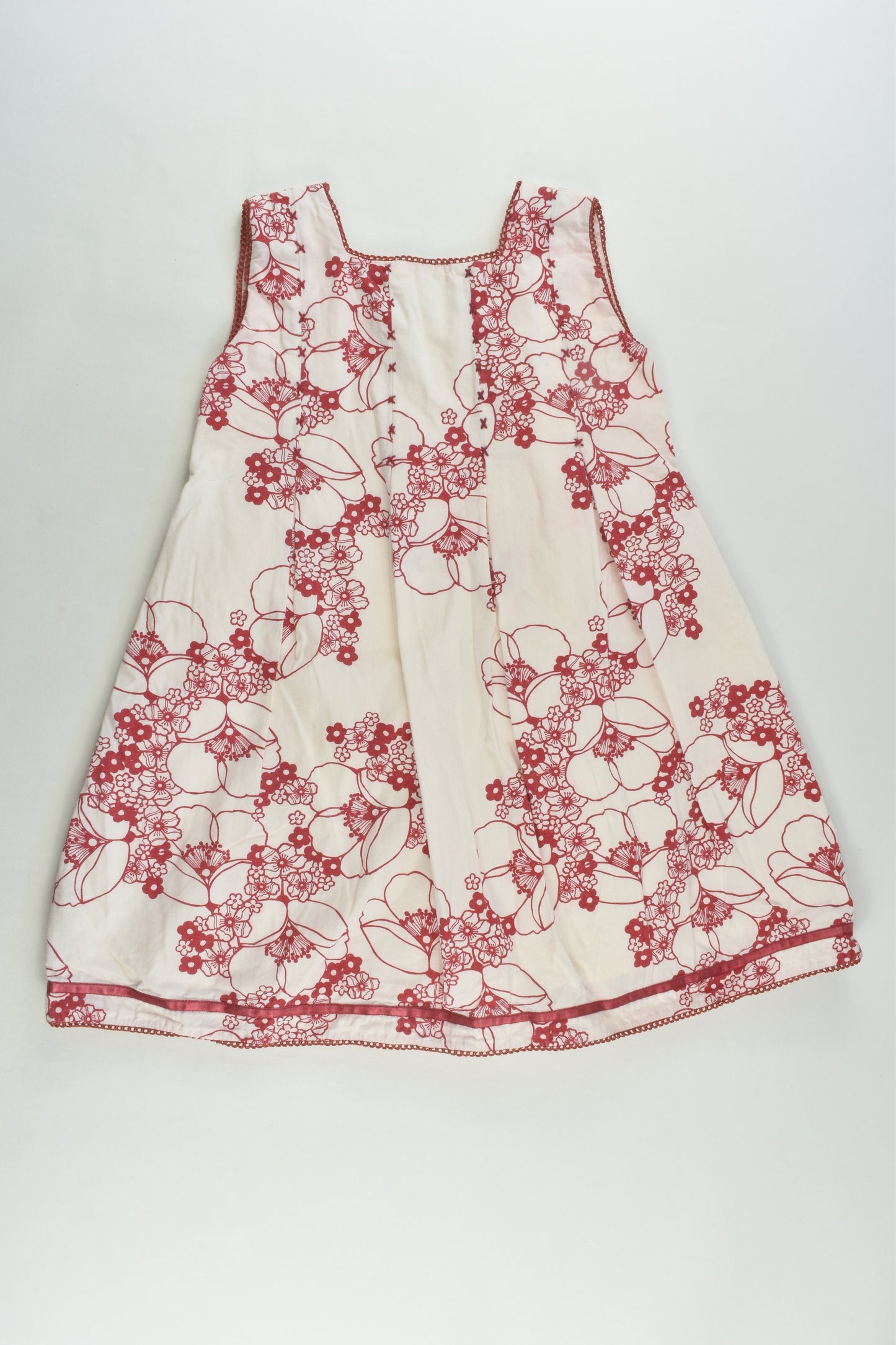 Brand Unknown Size approx 3 Lined Floral Dress