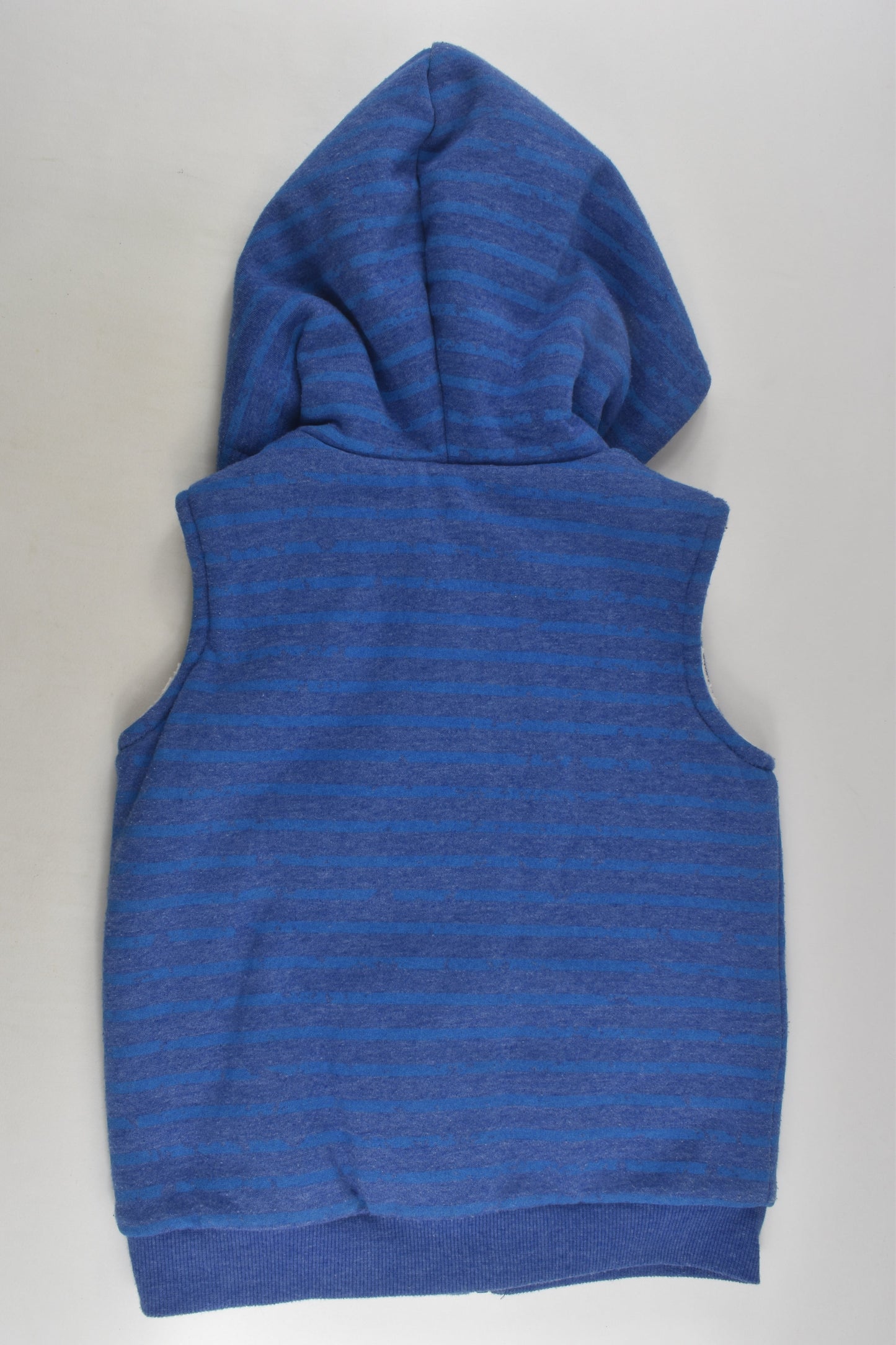 Brand Unknown Size approx 6 Jumper