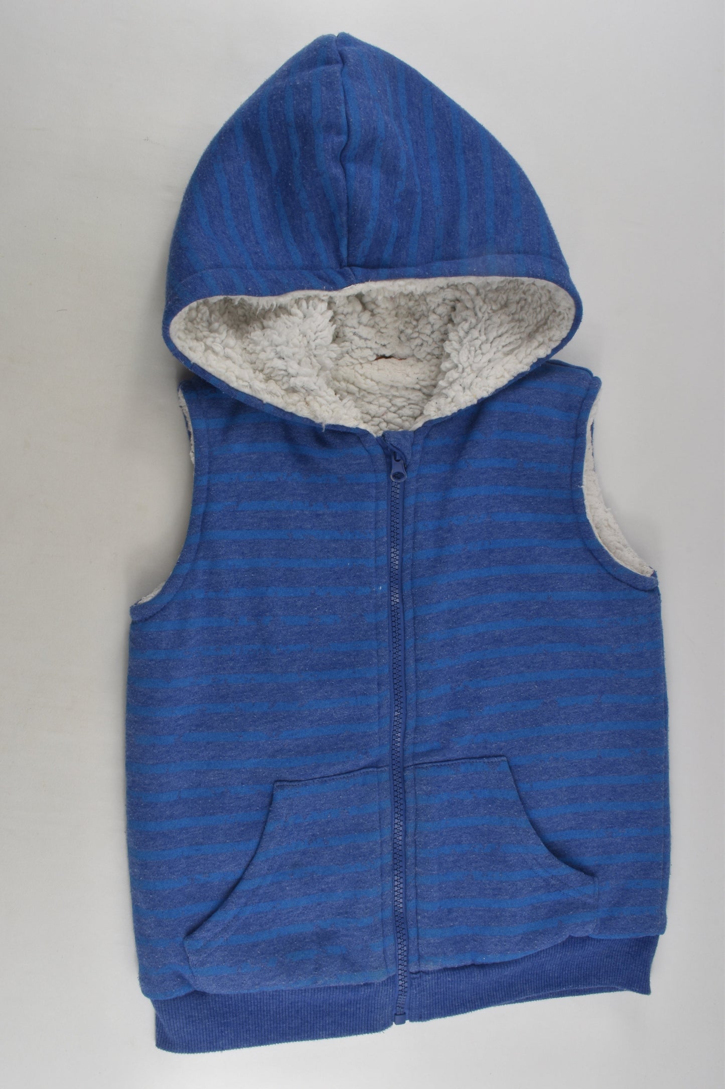 Brand Unknown Size approx 6 Jumper