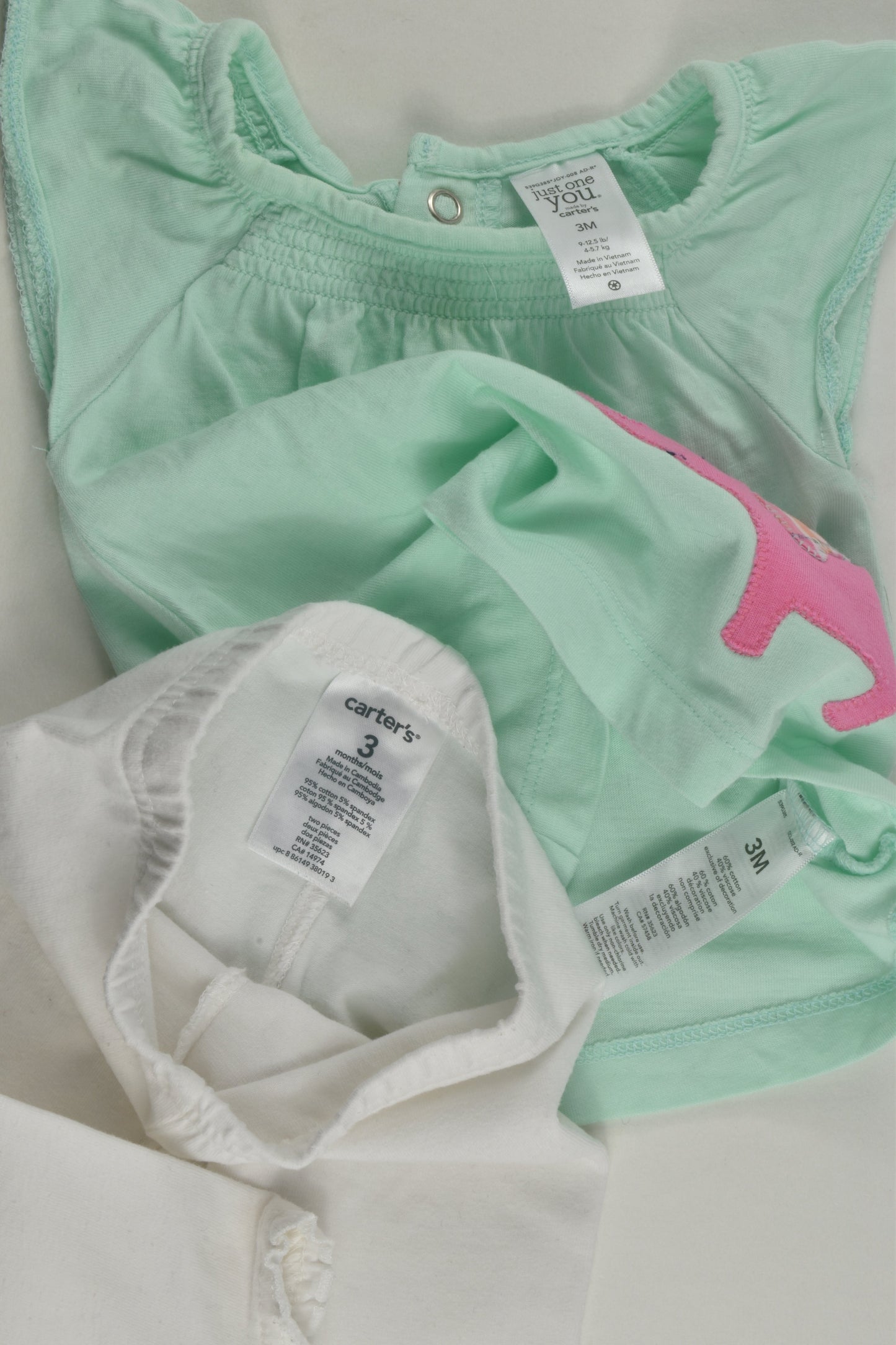 Carter's Size 000 (3 months) Outfit