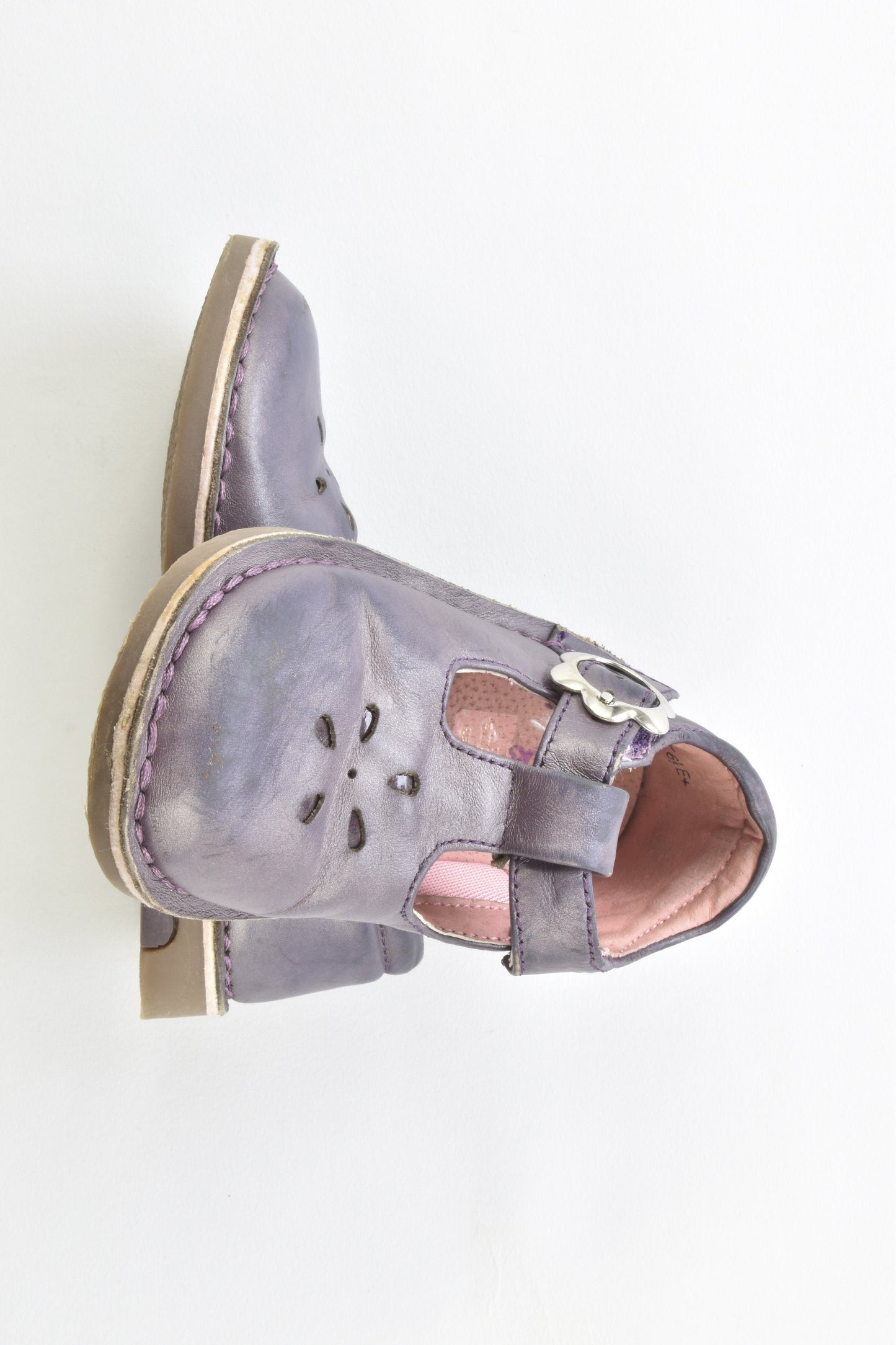 Clarks Size 6.5 Leather Shoes