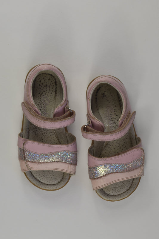 Clarks Size UK/AU 9 Leather Sandals