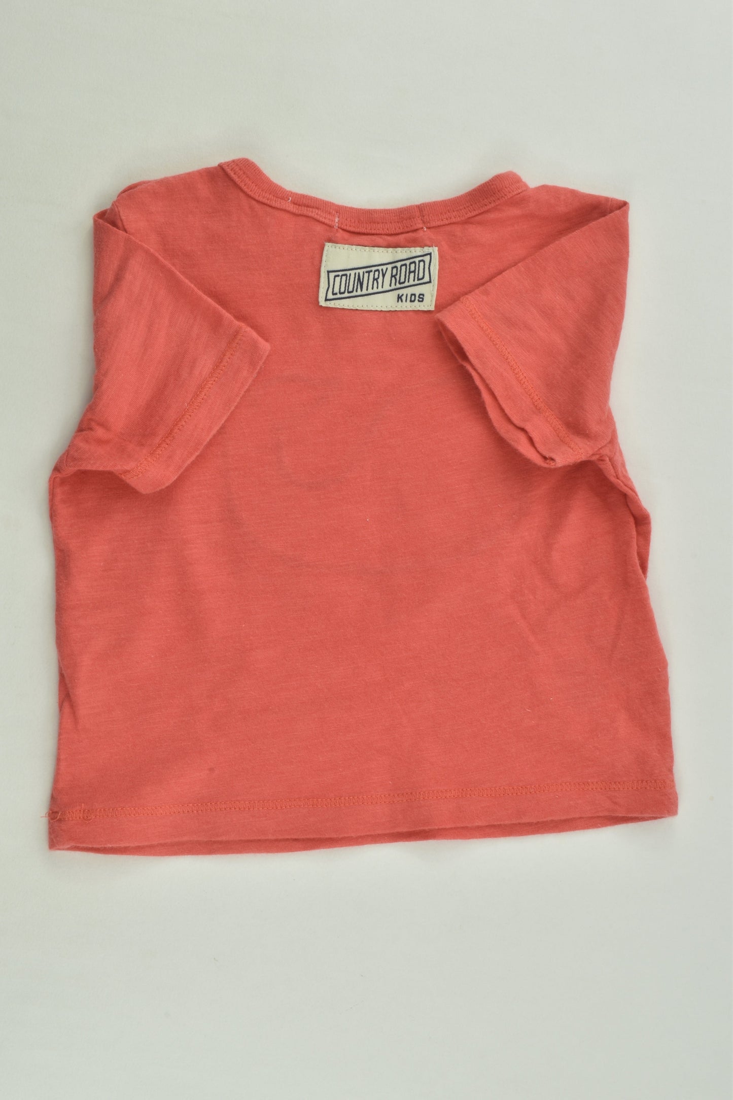 Country Road Size 00 Whale T-shirt