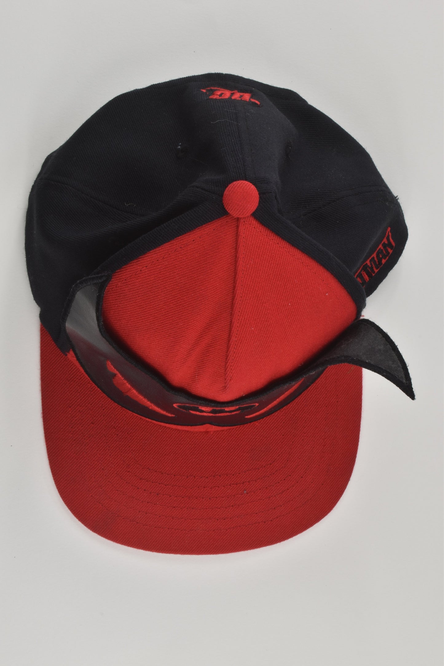 DC Size approx 6-10 (58 cm) Batman Cap