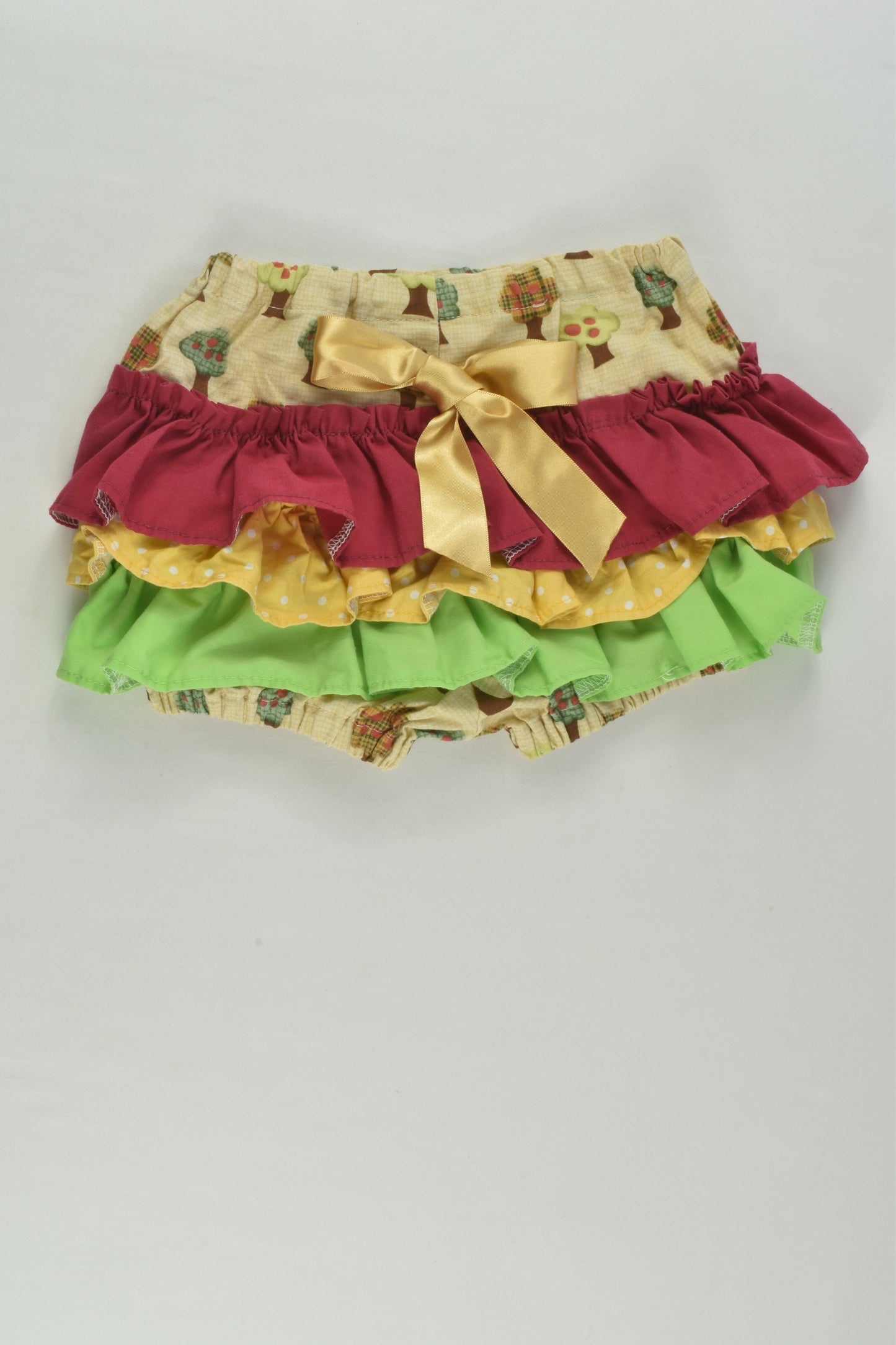 Daisy Bugz Size approx 0 Ruffle Back Shorts