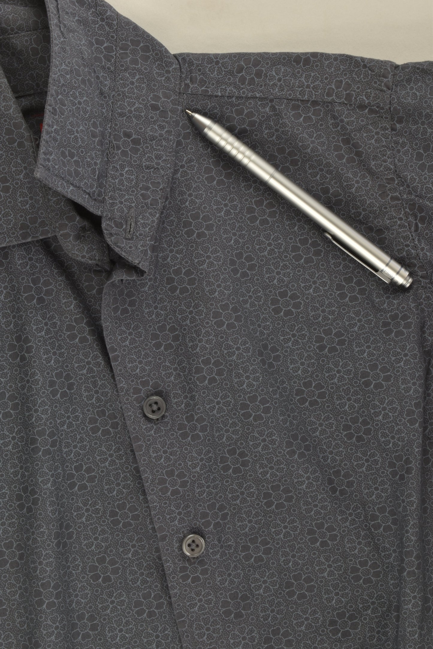 Fred Bracks Size 4 Floral Shirt