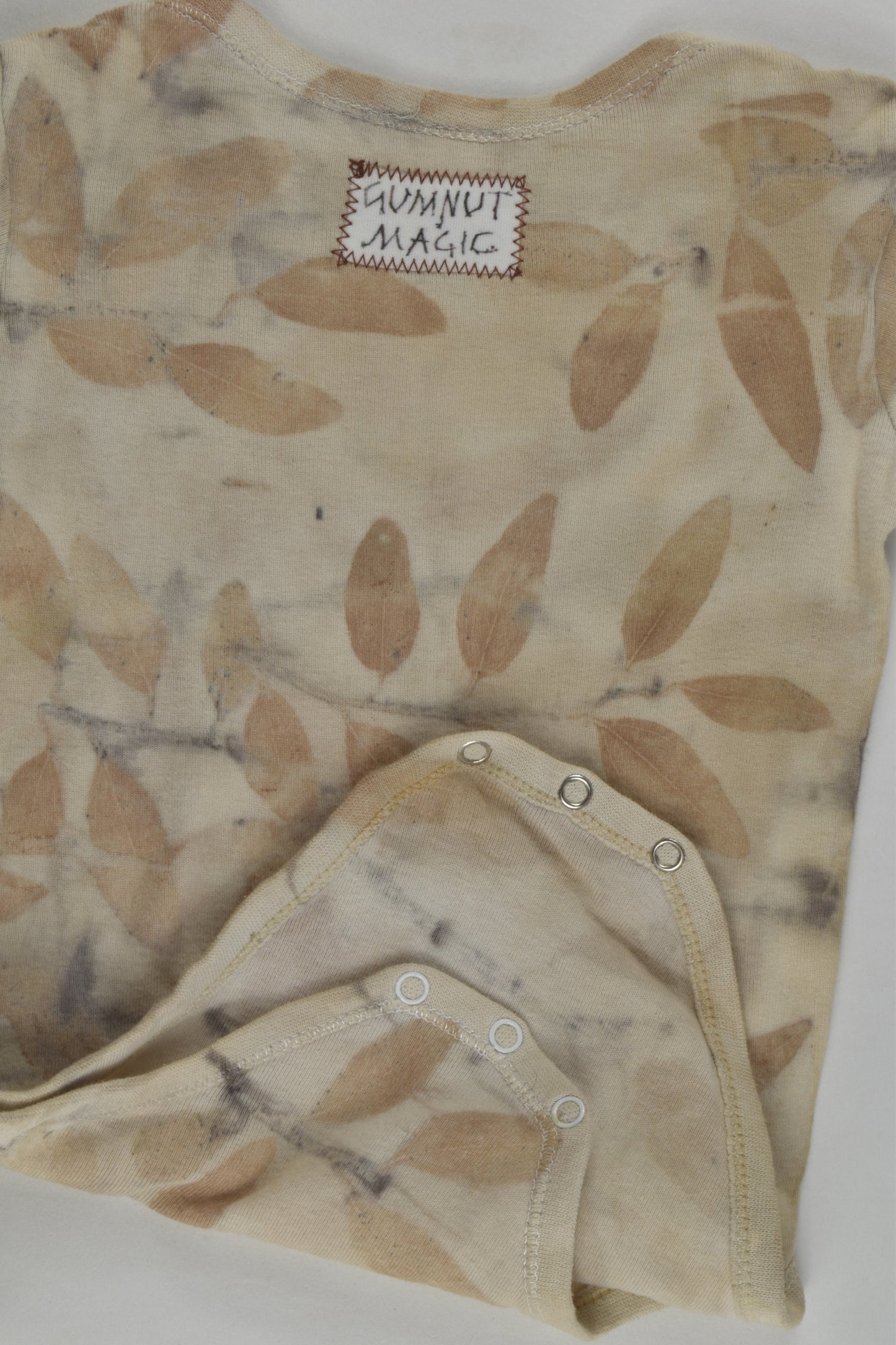 Gumnut Magic Size 00 Naturally Dyed Eucalyptys Leaves Bodysuit