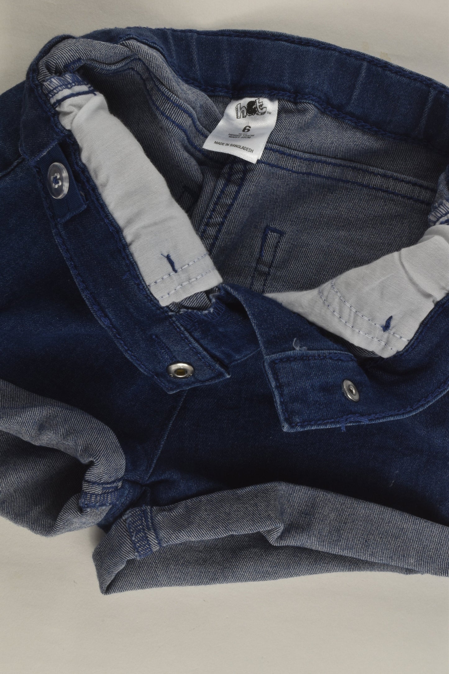 H&T Size 6 Denim Shorts