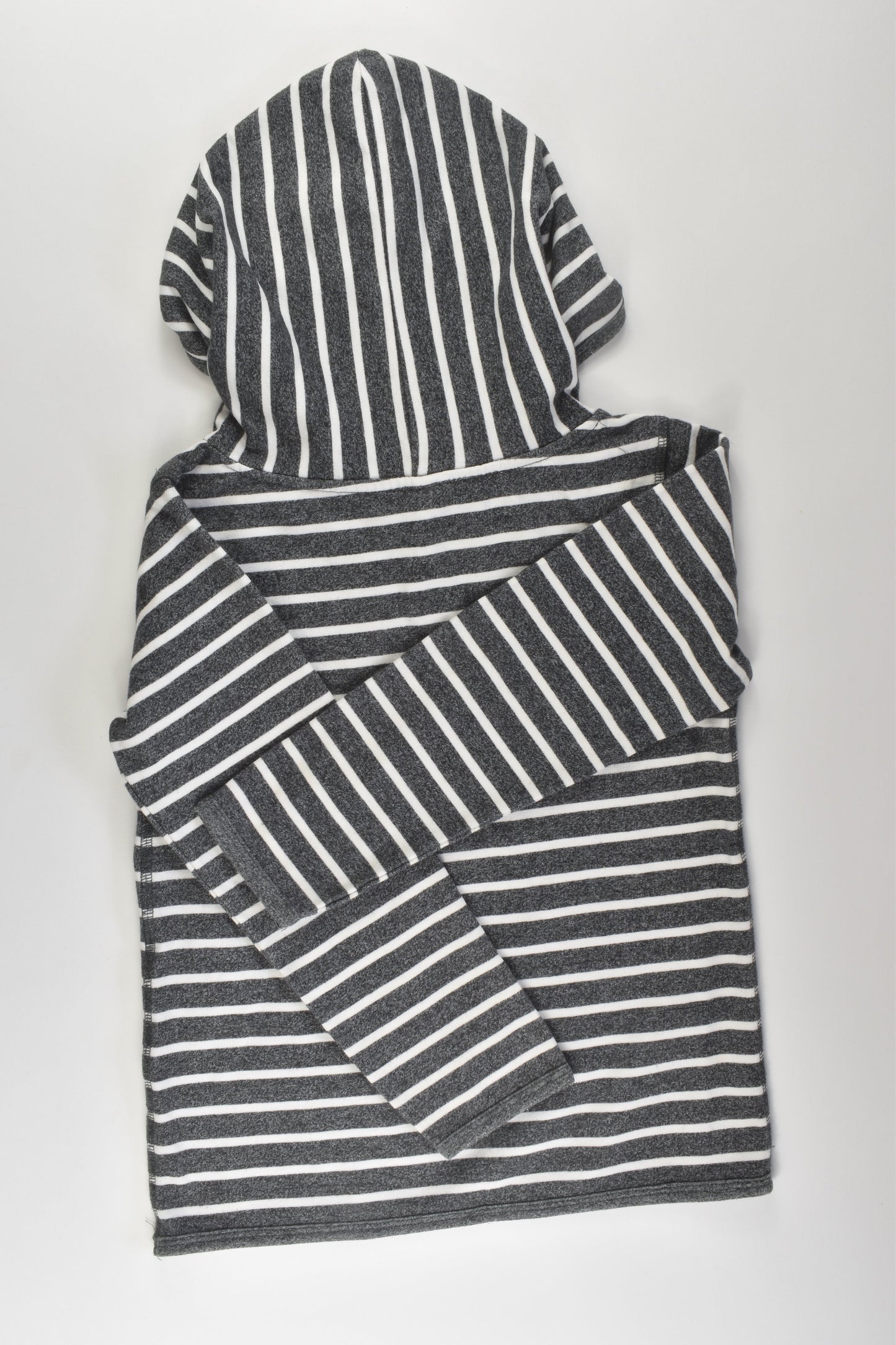 H&T Size 6 Hooded Top