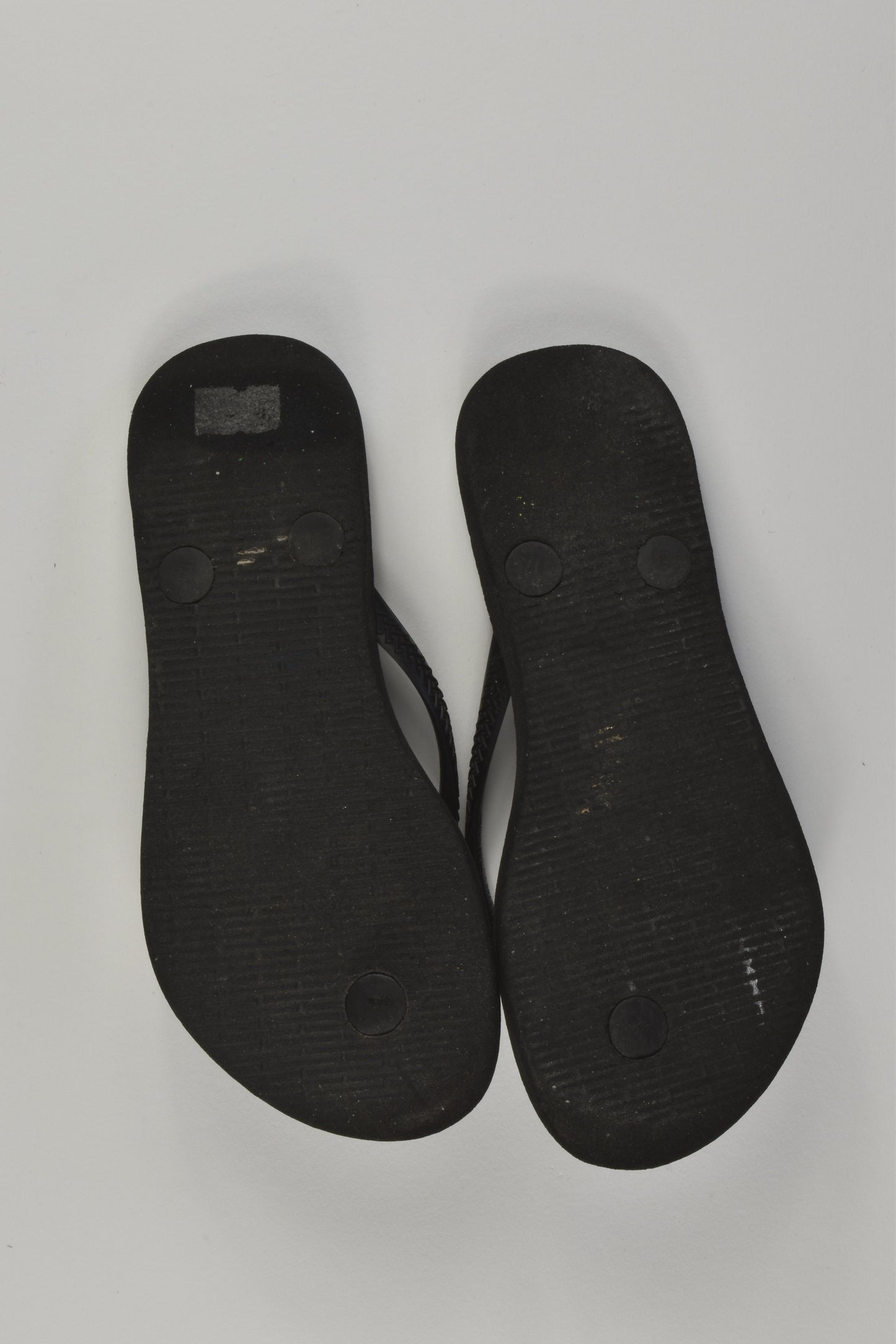 Havaianas Size US 2Y Thongs