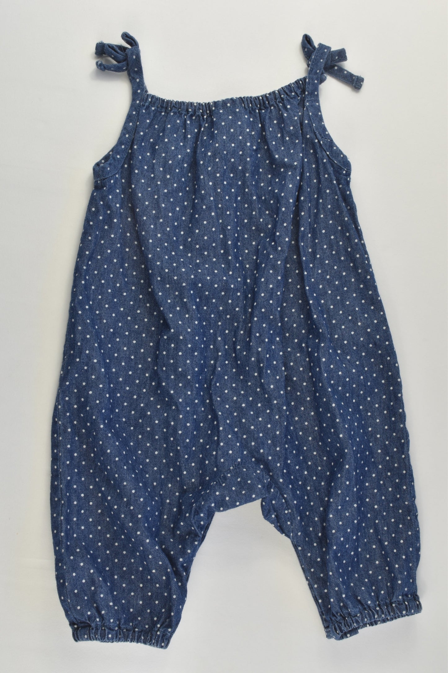 Kids & Co Size 000 (0-3 months) Lightweight Denim Playsuit
