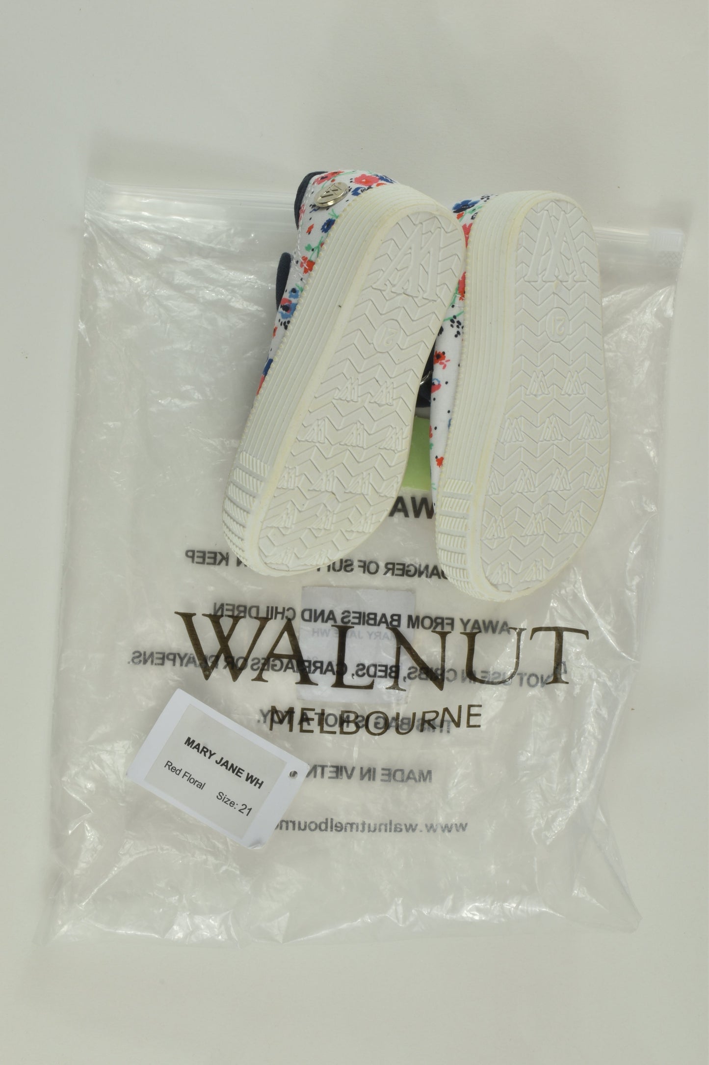NEW Walnut Melbourne Size EUR 21 Floral Canvas Shoes
