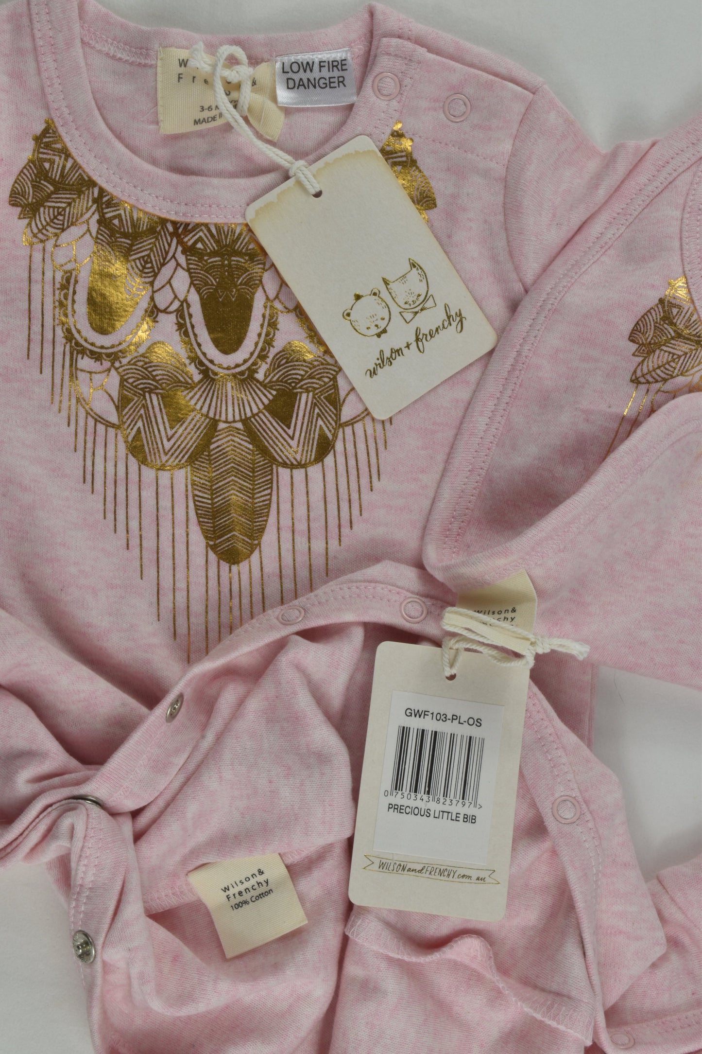 NEW Wilson & Frenchy Size 00 Romper and Bib