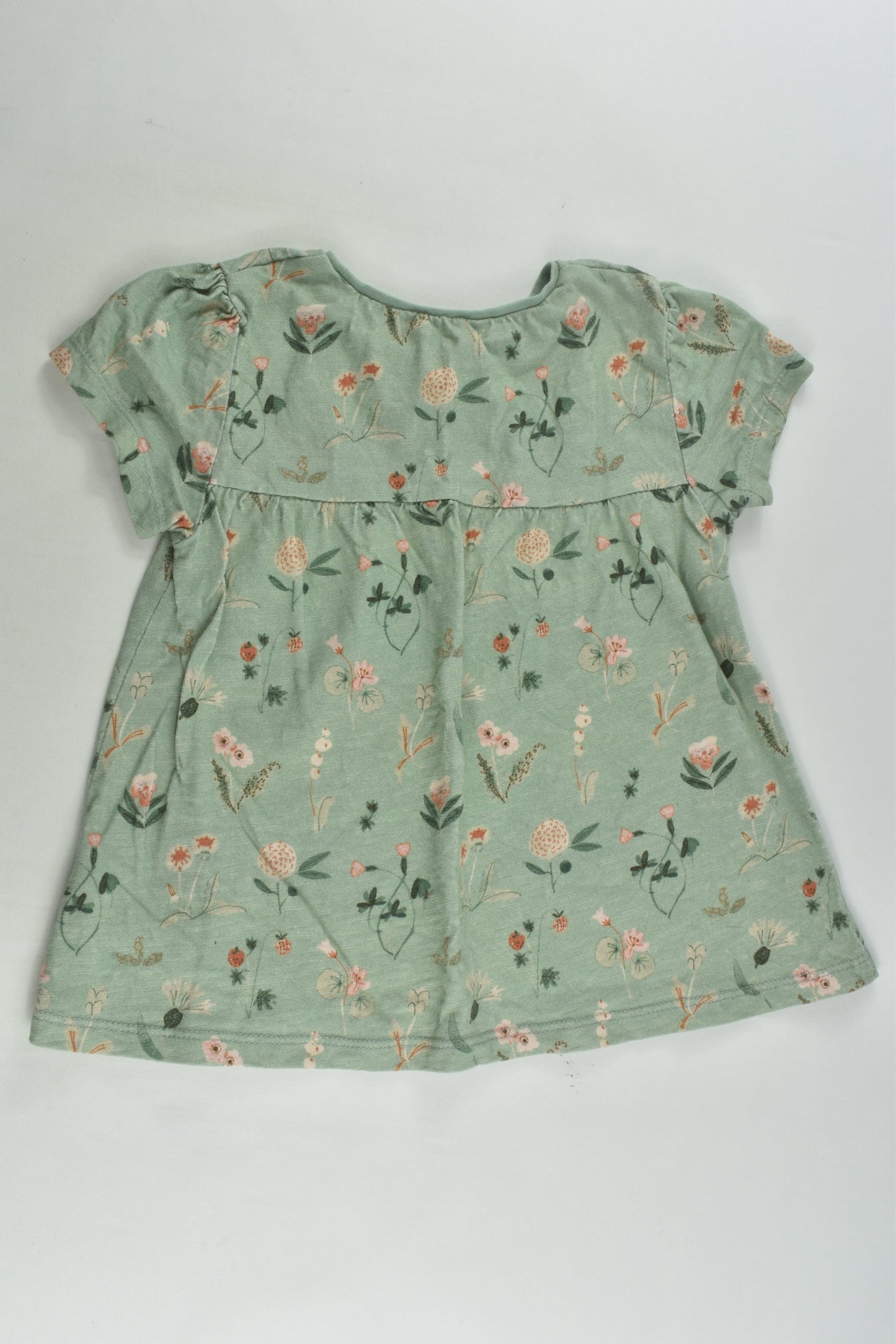 Next Size 4-5 T-shirt