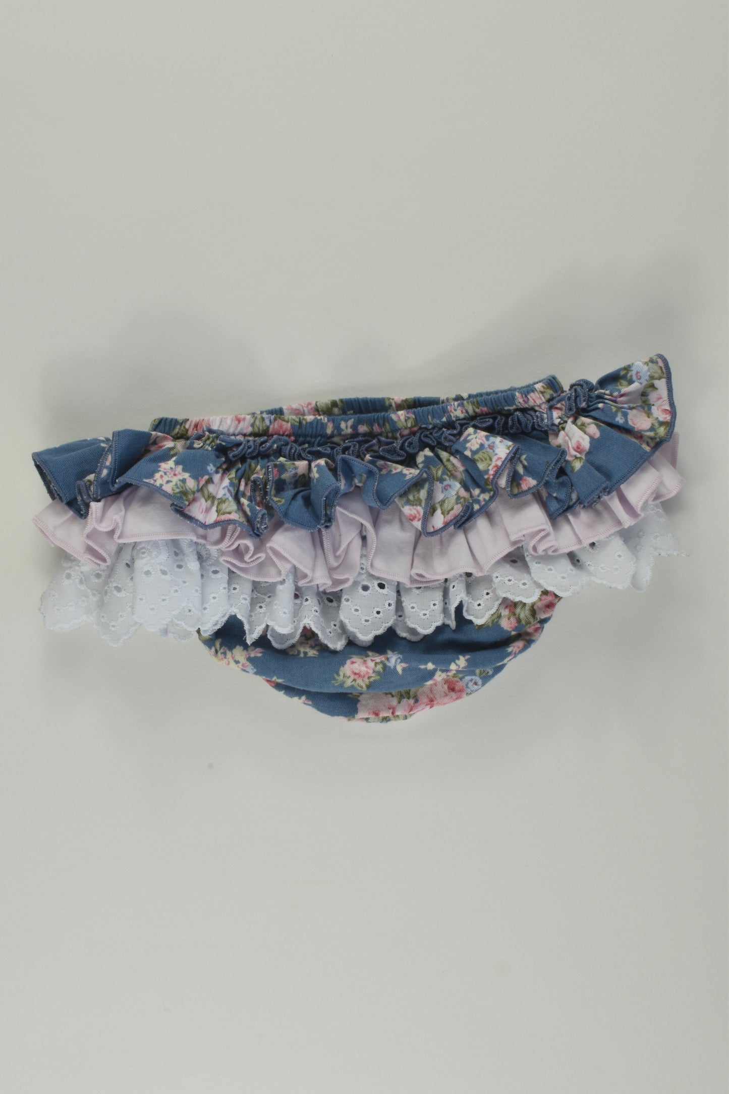 Pour Bebe by Couturekidz Size 0000 Ruffle Bloomers