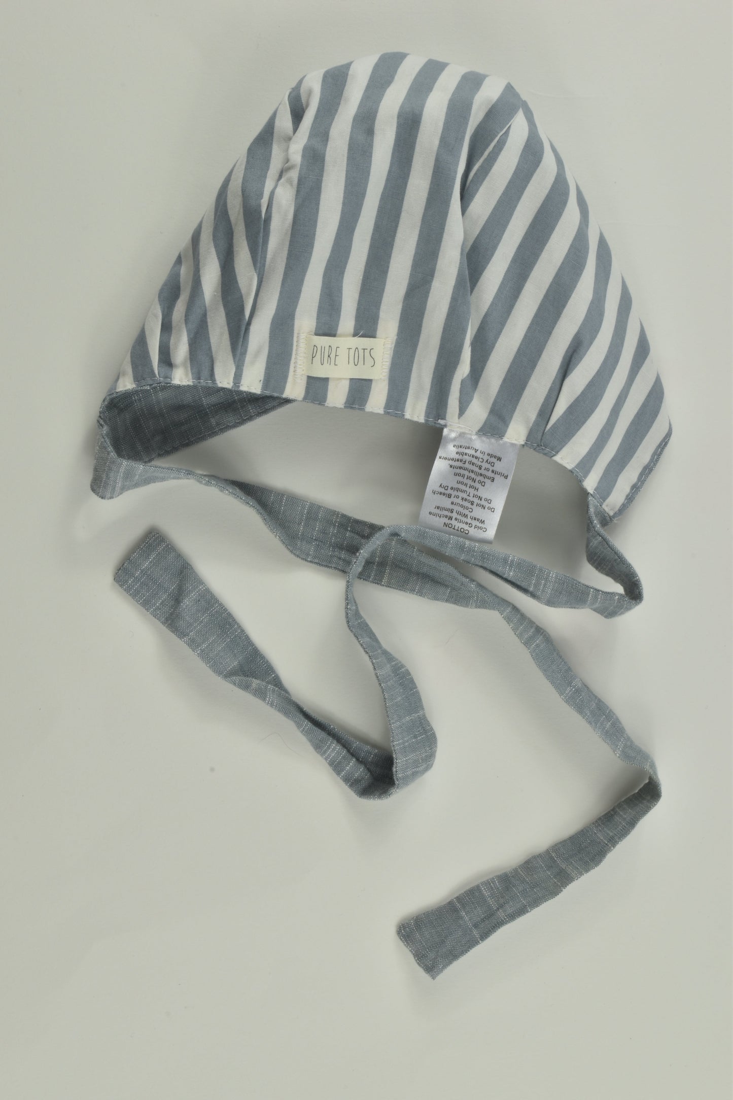 Pure Tots Size approx 0-6 months Reversible Bonnet