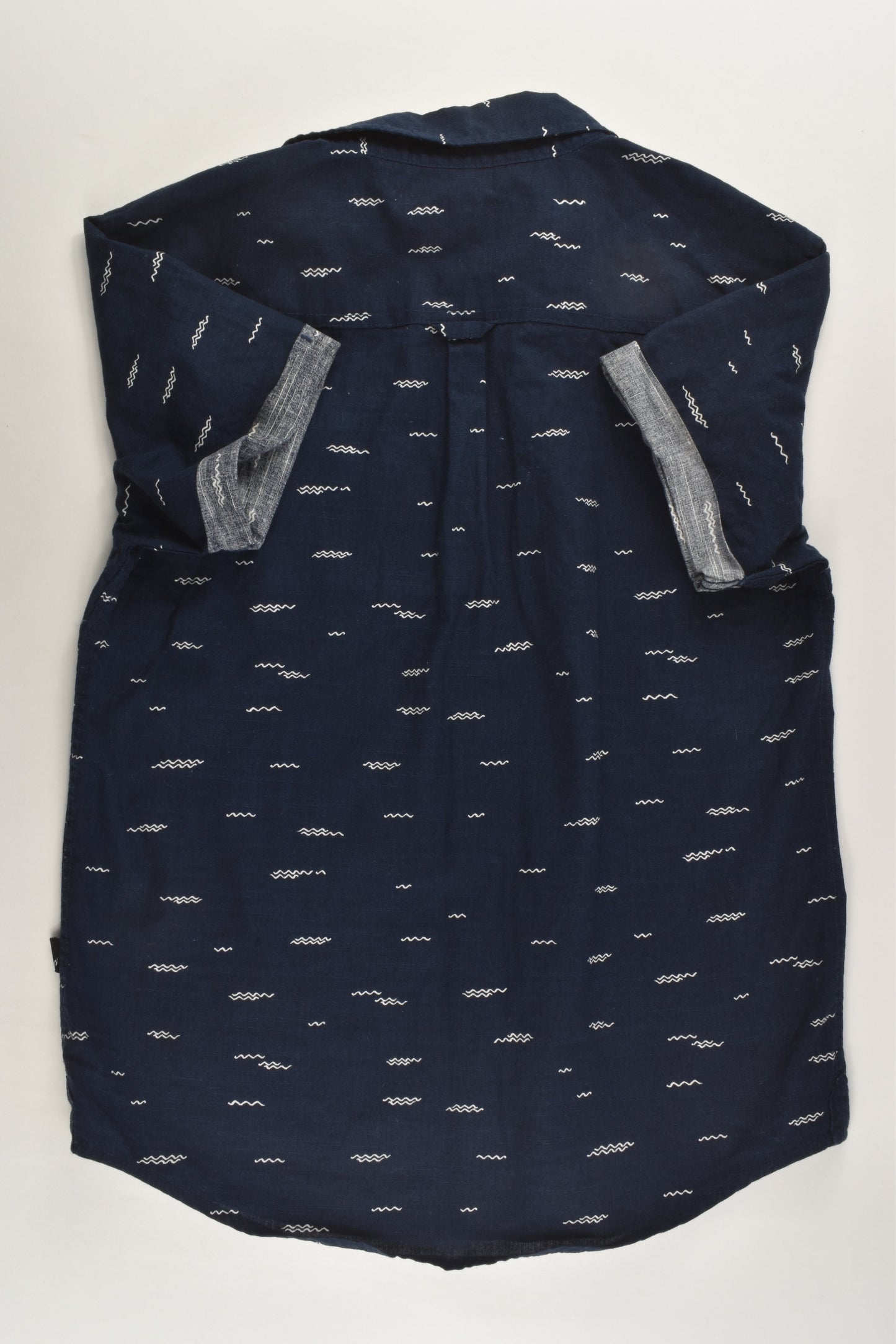 Rip Curl Size 12 Waves Shirt