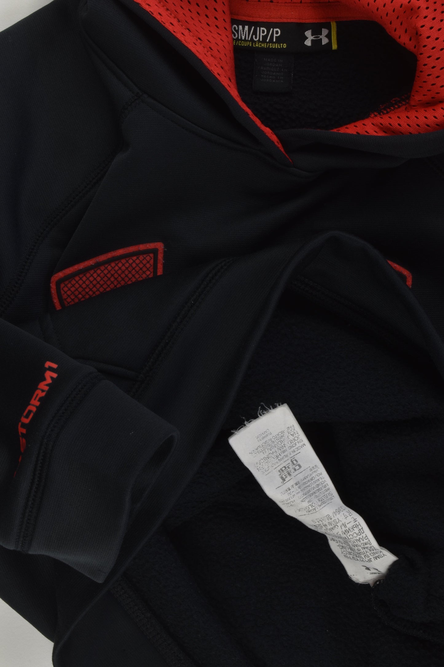 Under Armour Size approx 8-10 Jumper