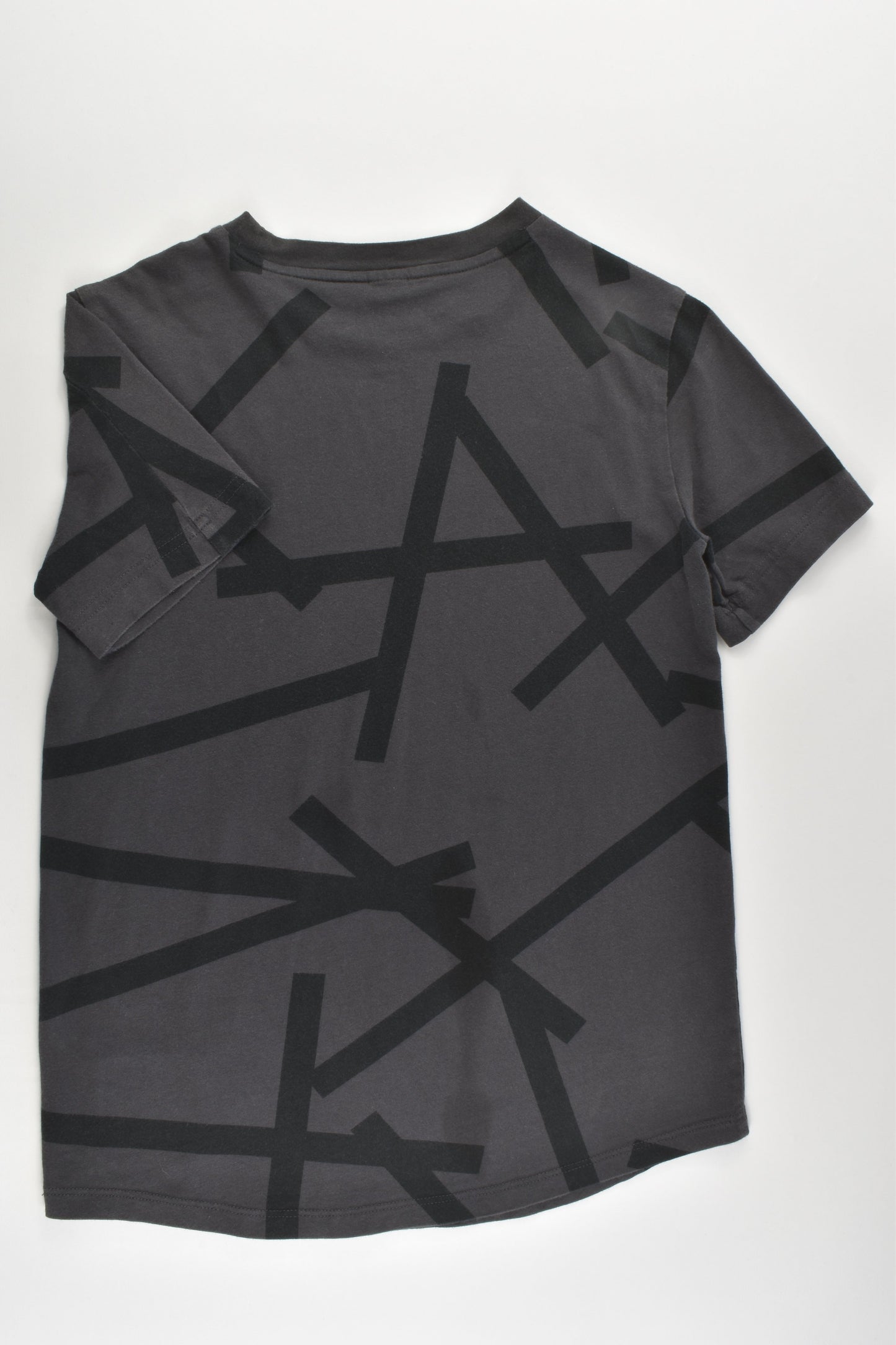 Adidas Size approx 9-10 T-shirt
