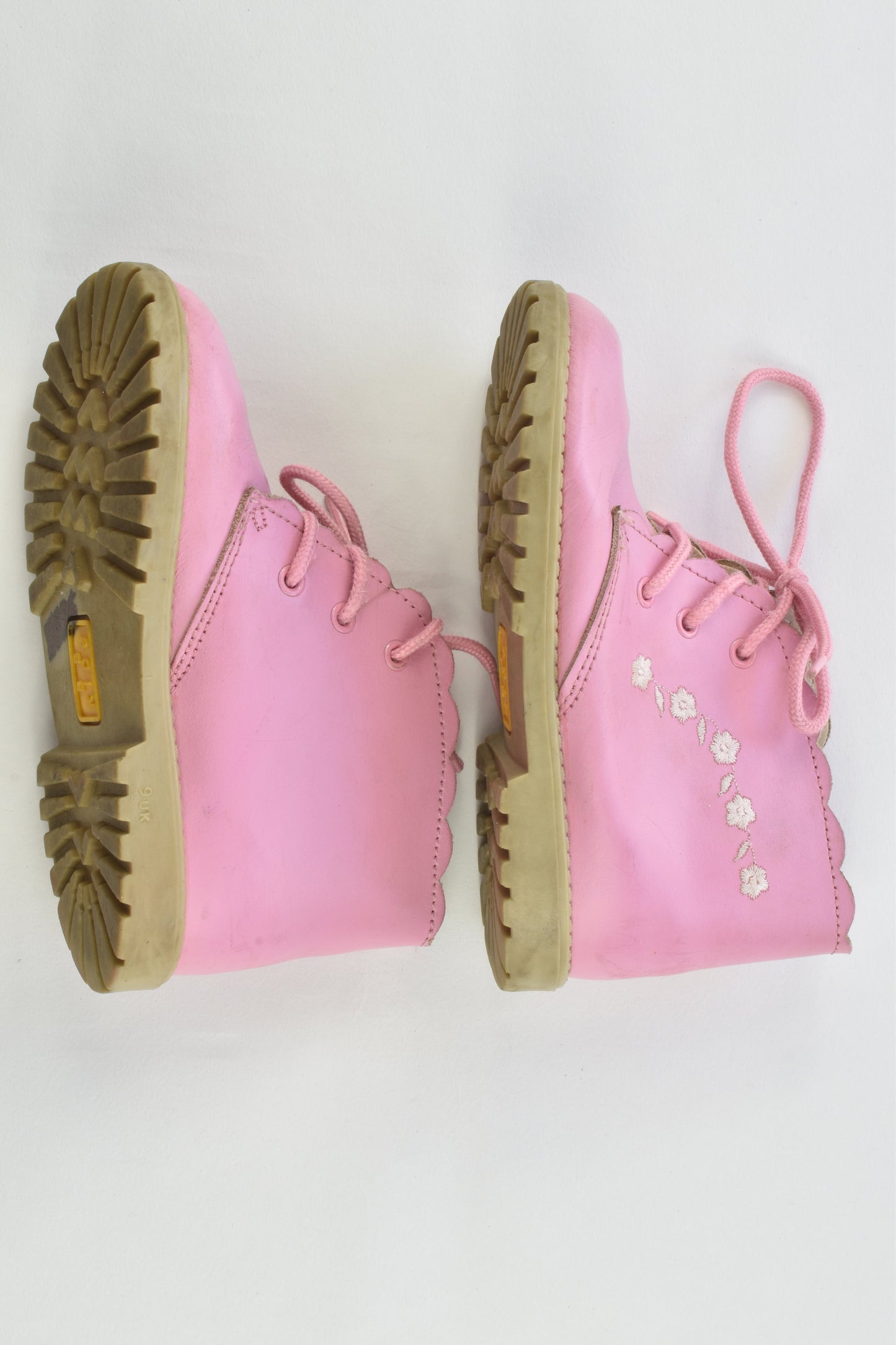 BB Kids Size 9 Leather Shoes