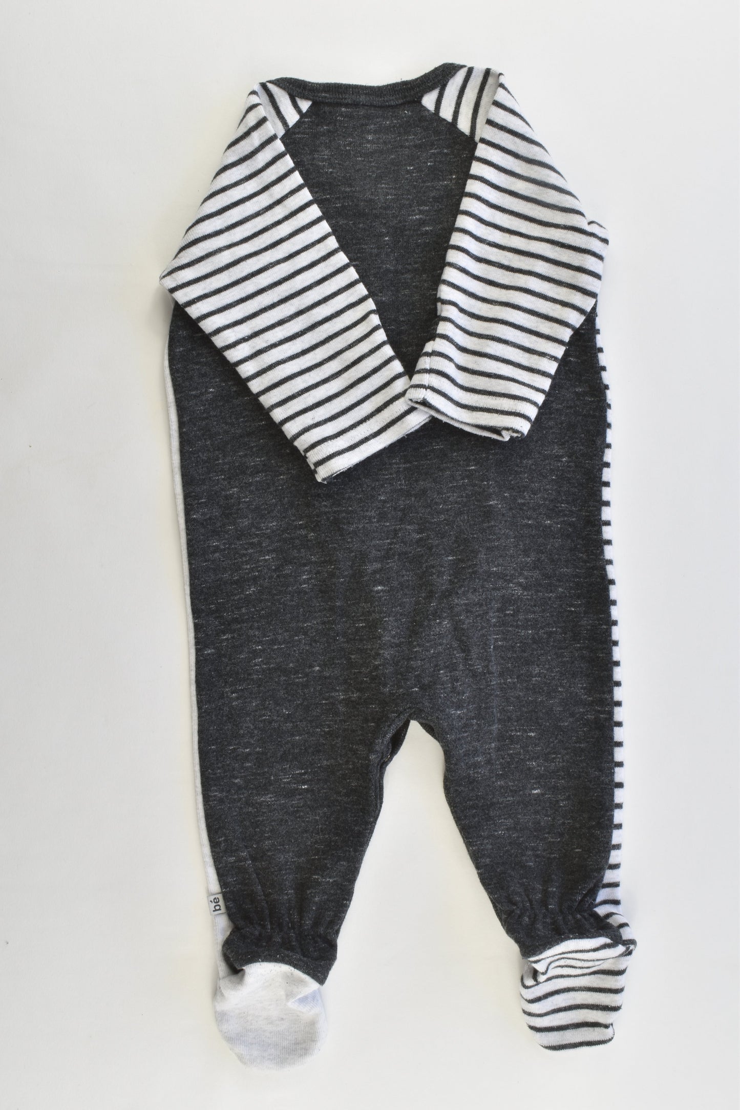 Bébé by Minihaha Size 3-6 months (00) Squirrel Footed Romper