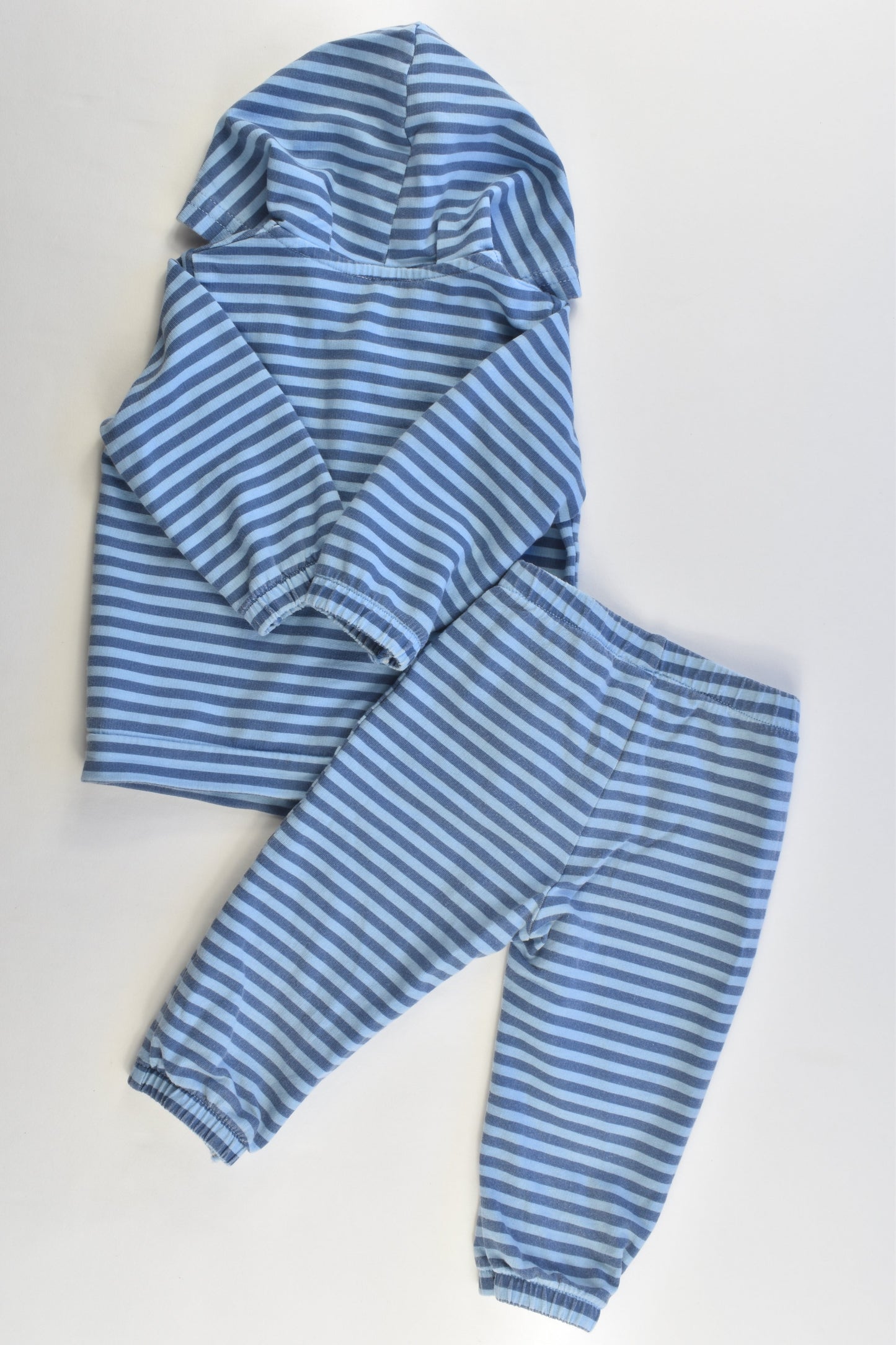 Benetton Baby (Italy) Size 6-9 months (68 cm, 00-0) Striped Set