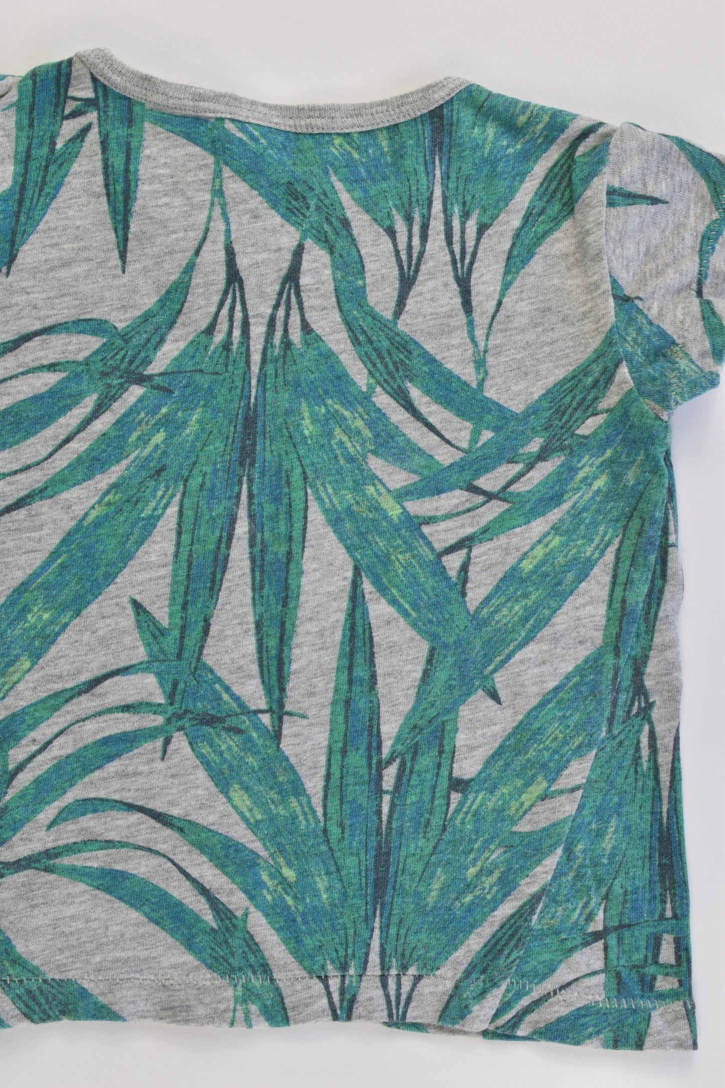 Bonds Size 000 (0-3 months) Leaves T-shirt