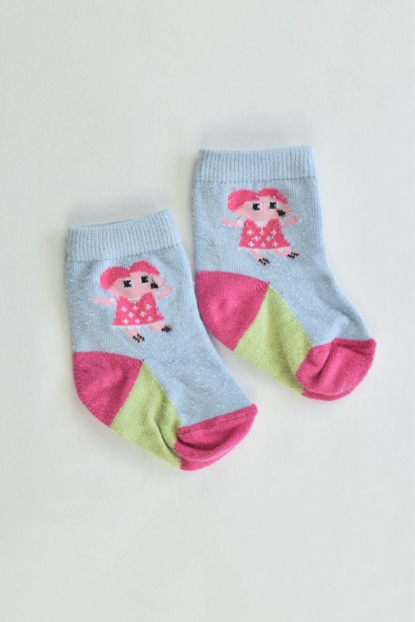 Brand Unknown size approx 3-9 months Socks
