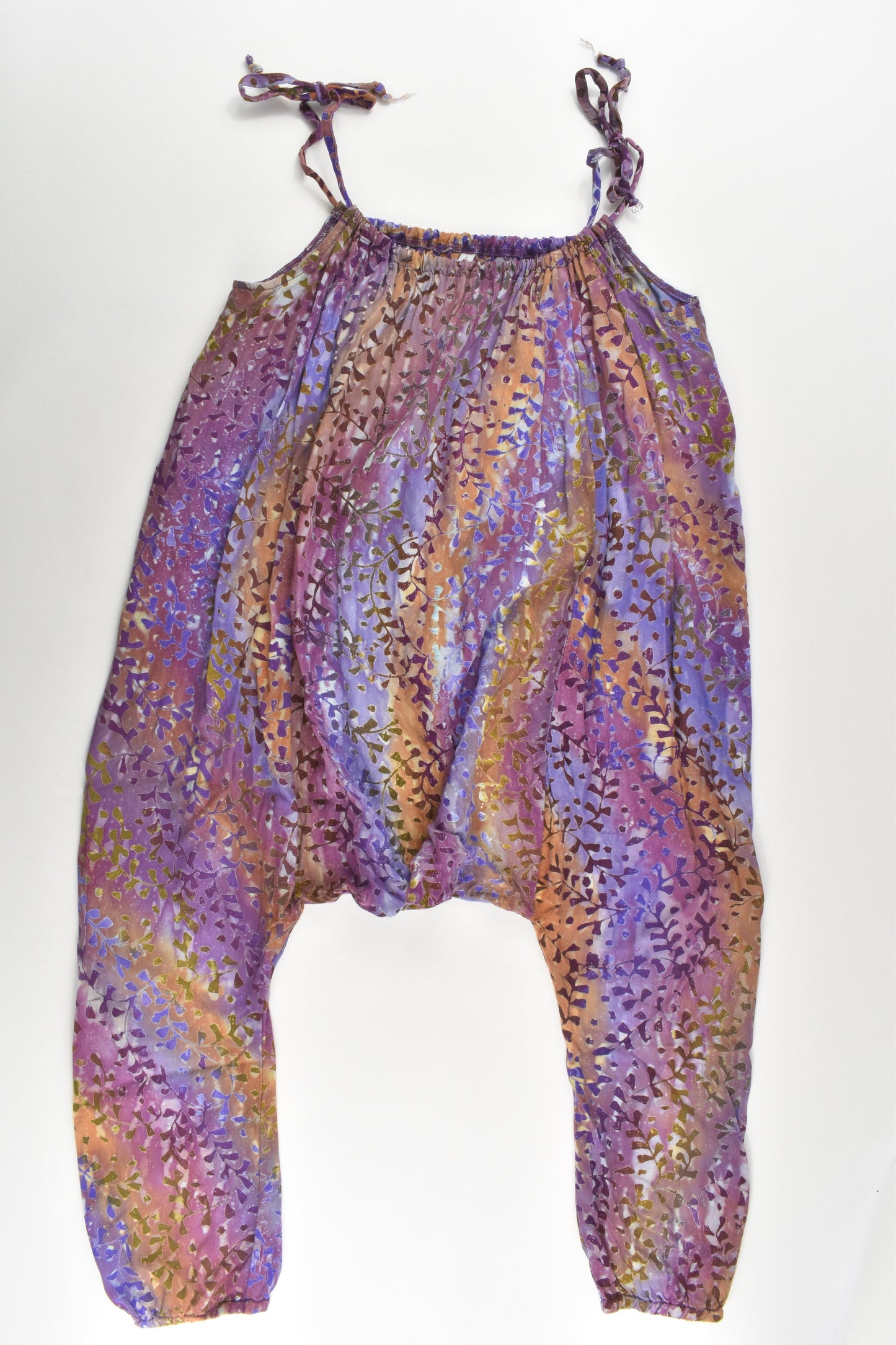 Brand Unknown Size approx 4-5 Playsuit
