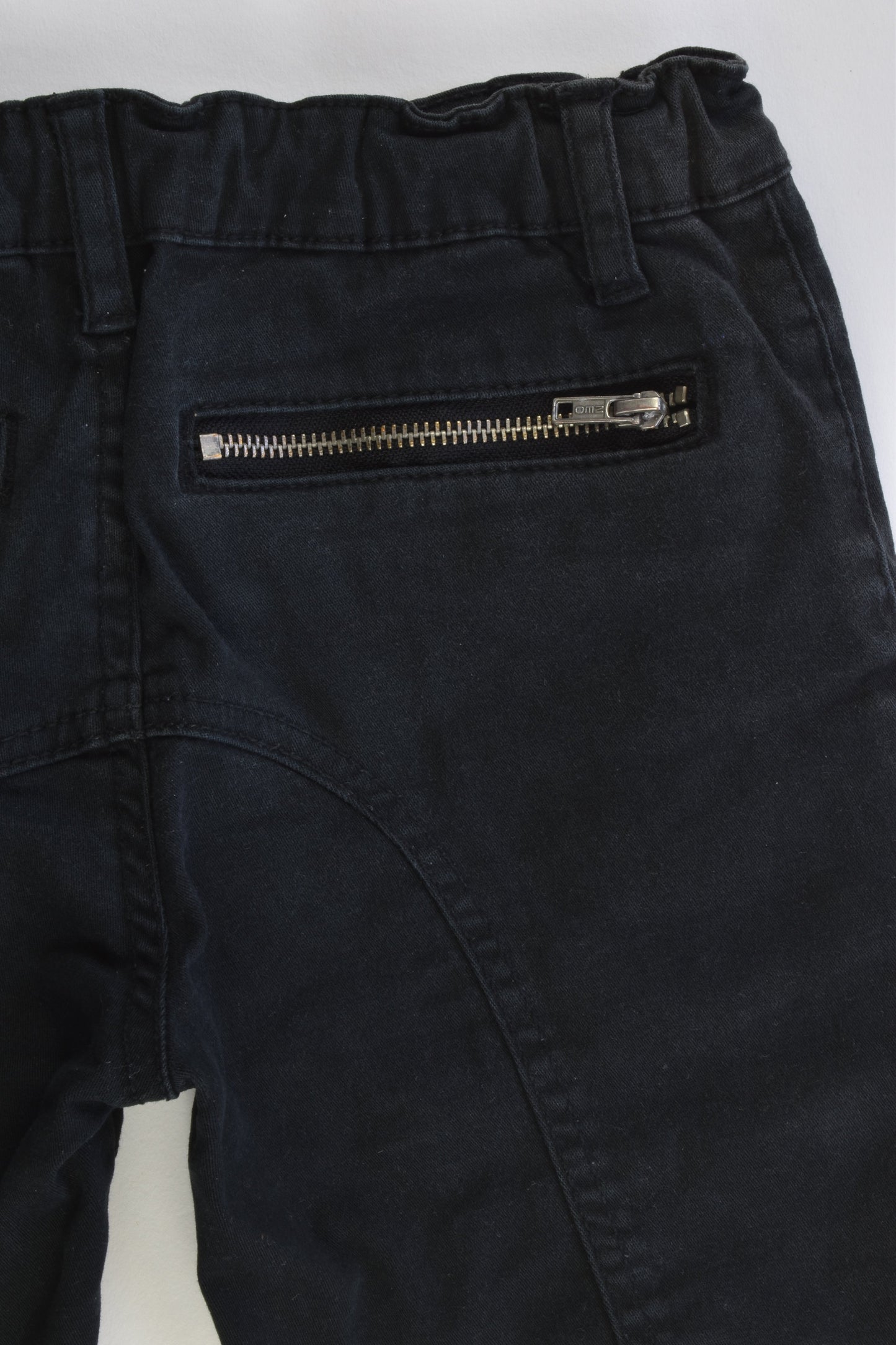 Breakers Size 6 Stretchy Shorts