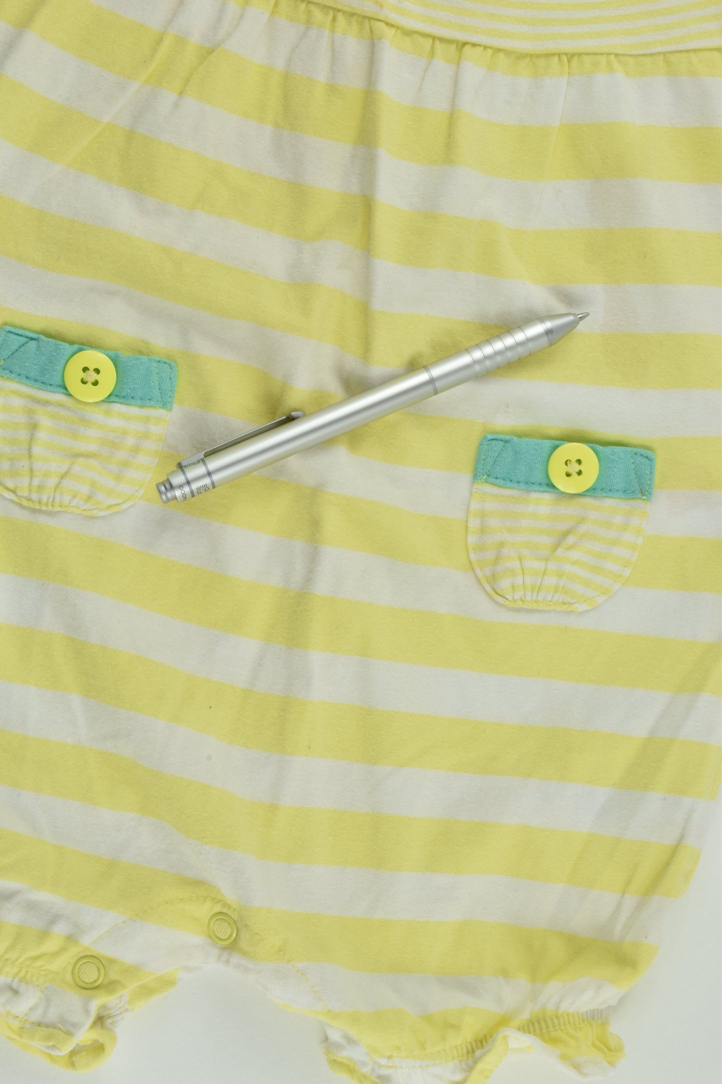 Carter's Size 0 (9 months) Playsuit