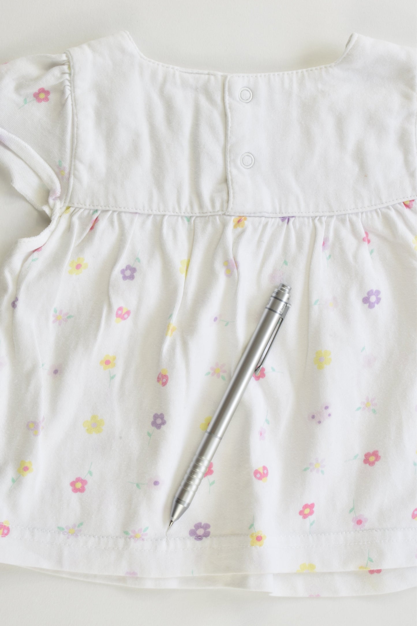 Circo Size 000 (3 months) Floral Blouse
